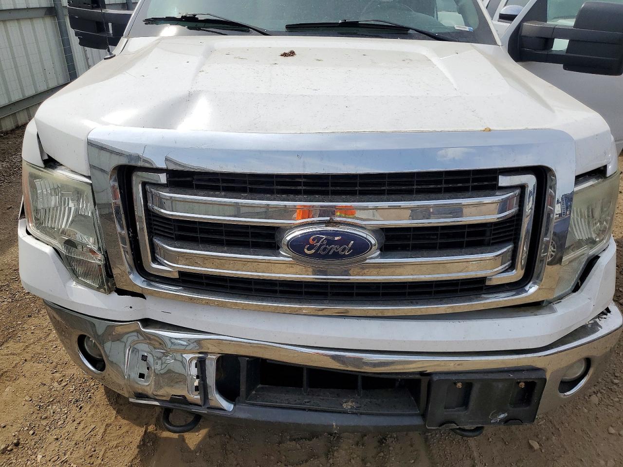 2014 Ford F150 Super Cab White vin: 1FTFX1ET2EFC99414