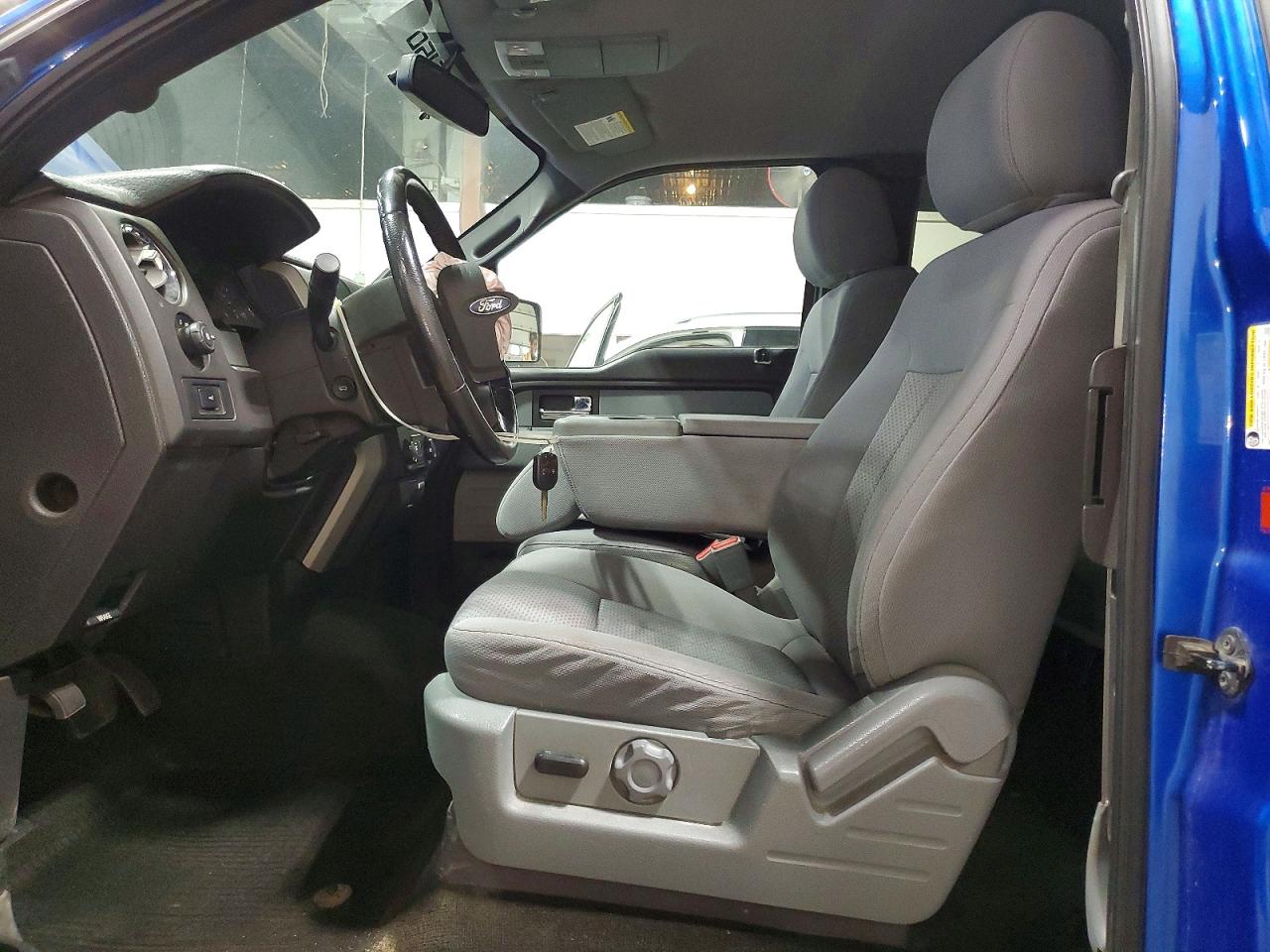 2013 Ford F150 Super Cab Blue vin: 1FTFX1ET3DFA18381