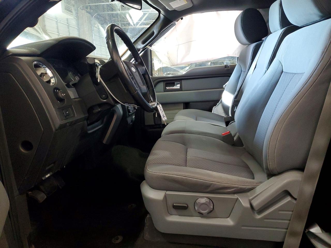 2013 Ford F150 Super Cab Green vin: 1FTFX1ET3DFC20007