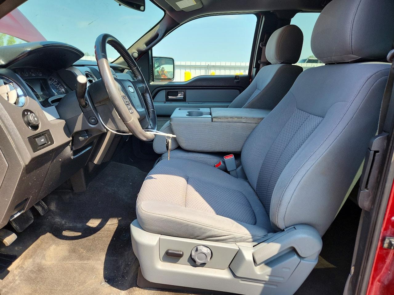 2014 Ford F150 Super Cab Red vin: 1FTFX1ET3EFD05799