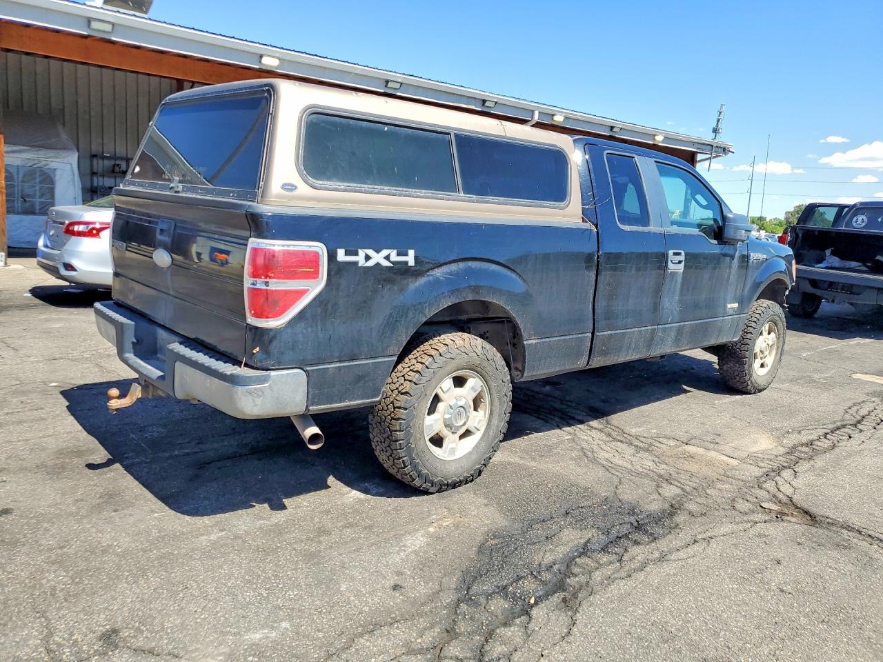 2011 Ford F150 Super Cab Black vin: 1FTFX1ET4BKE17286