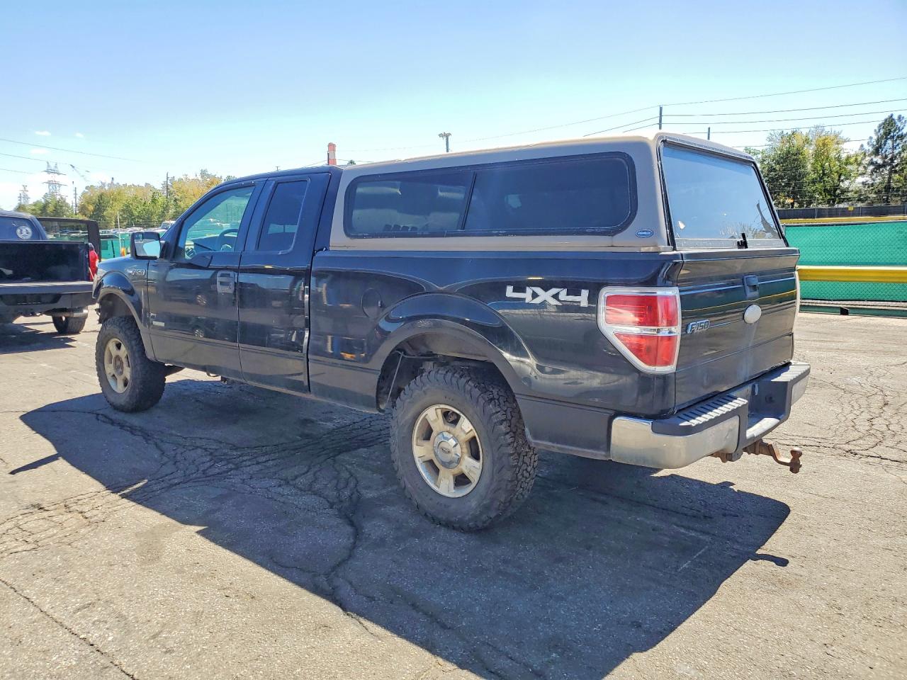 2011 Ford F150 Super Cab Black vin: 1FTFX1ET4BKE17286