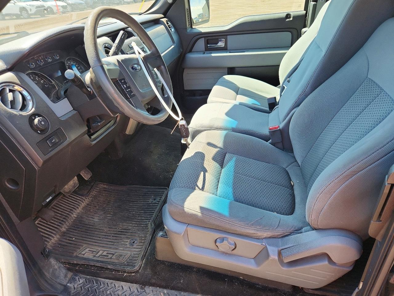 2014 Ford F150 Super Cab Black vin: 1FTFX1ET4EFC10183