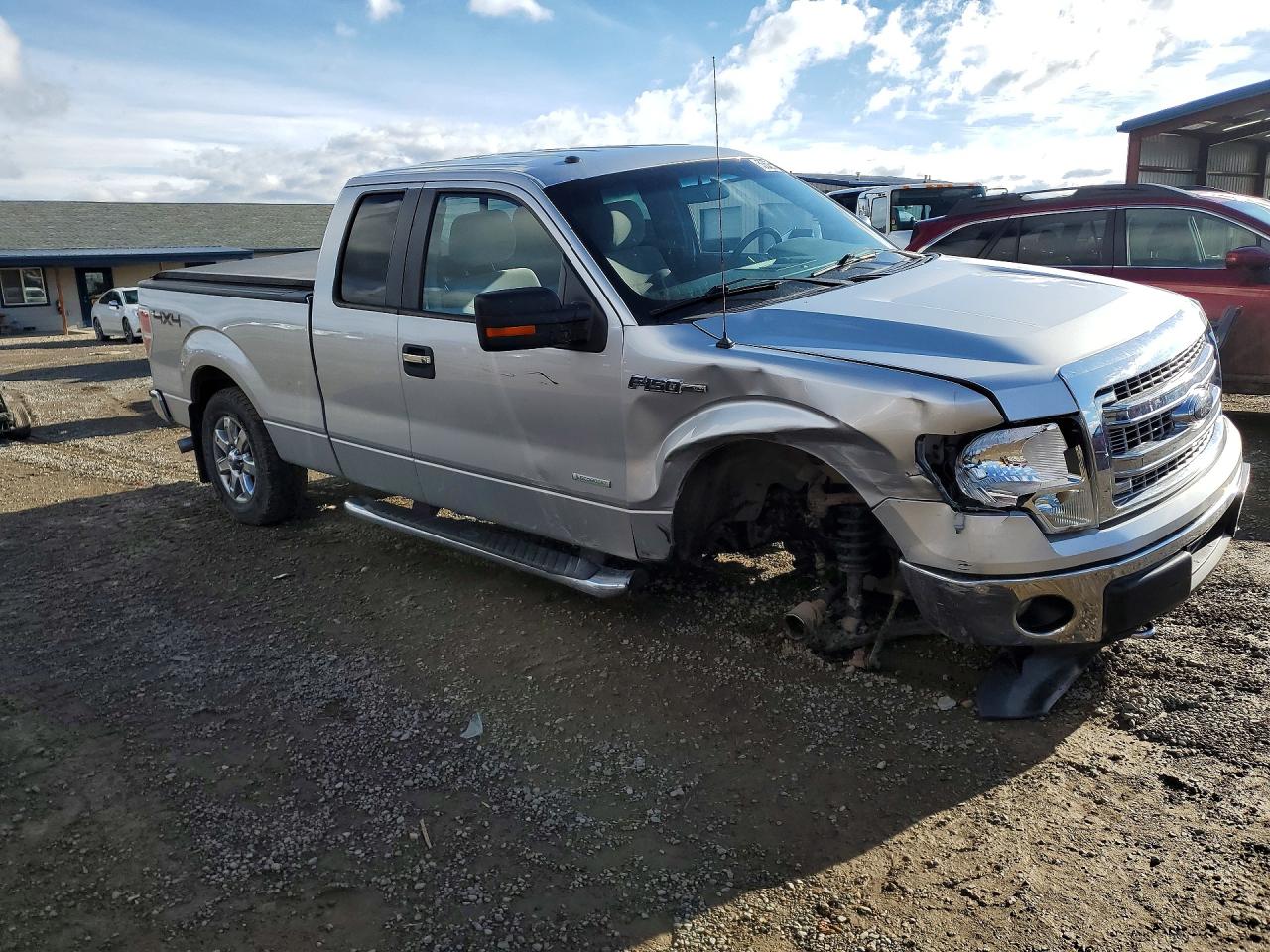 2014 Ford F150 Super Cab Silver vin: 1FTFX1ET4EFC51655