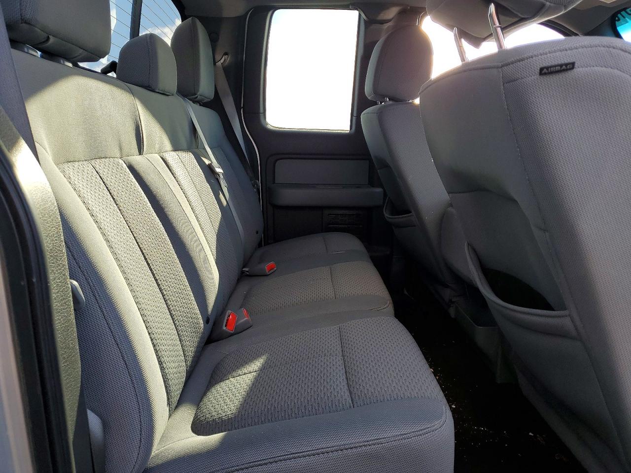 2014 Ford F150 Super Cab Silver vin: 1FTFX1ET4EFC51655