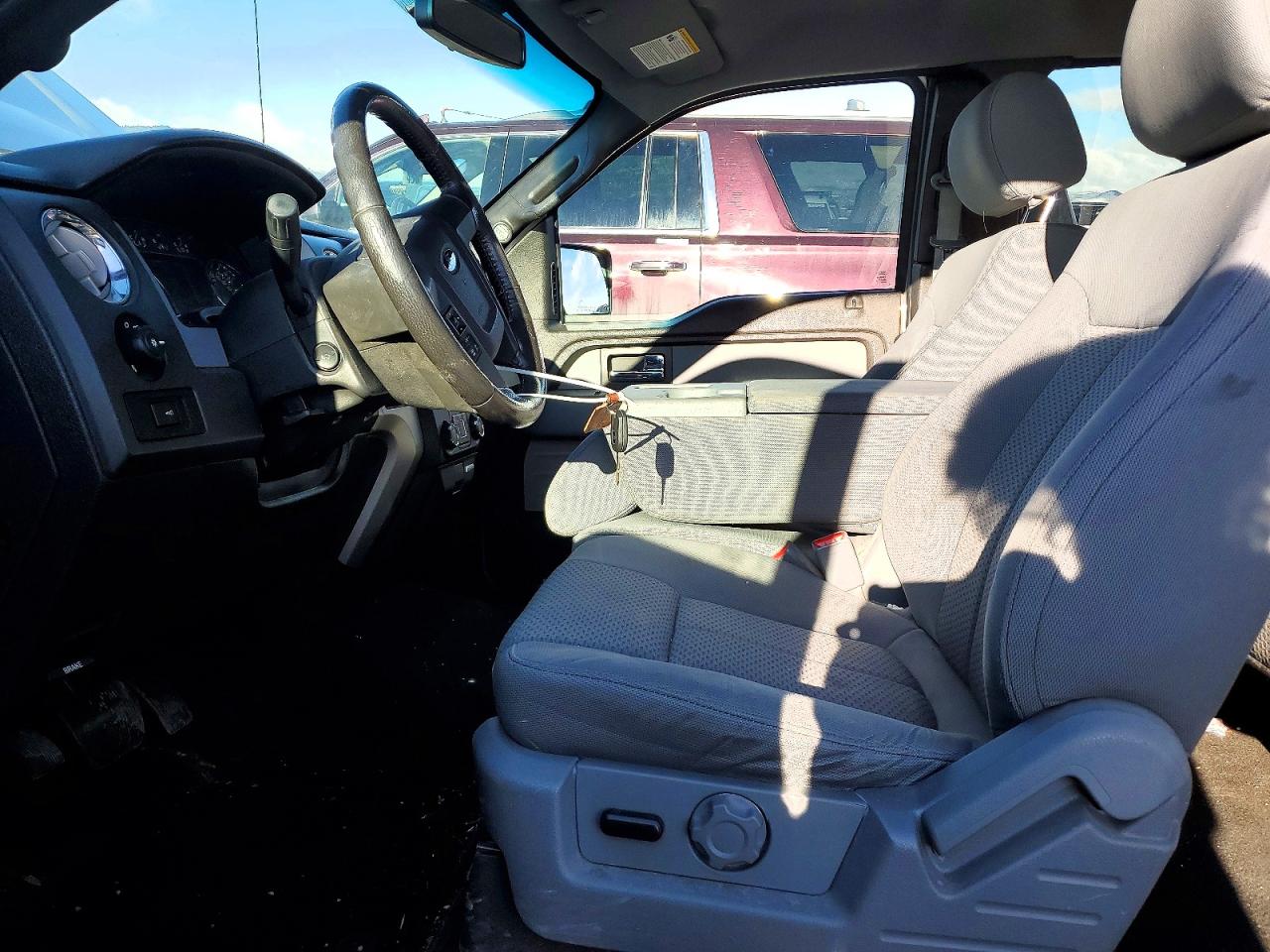 2014 Ford F150 Super Cab Silver vin: 1FTFX1ET4EFC51655