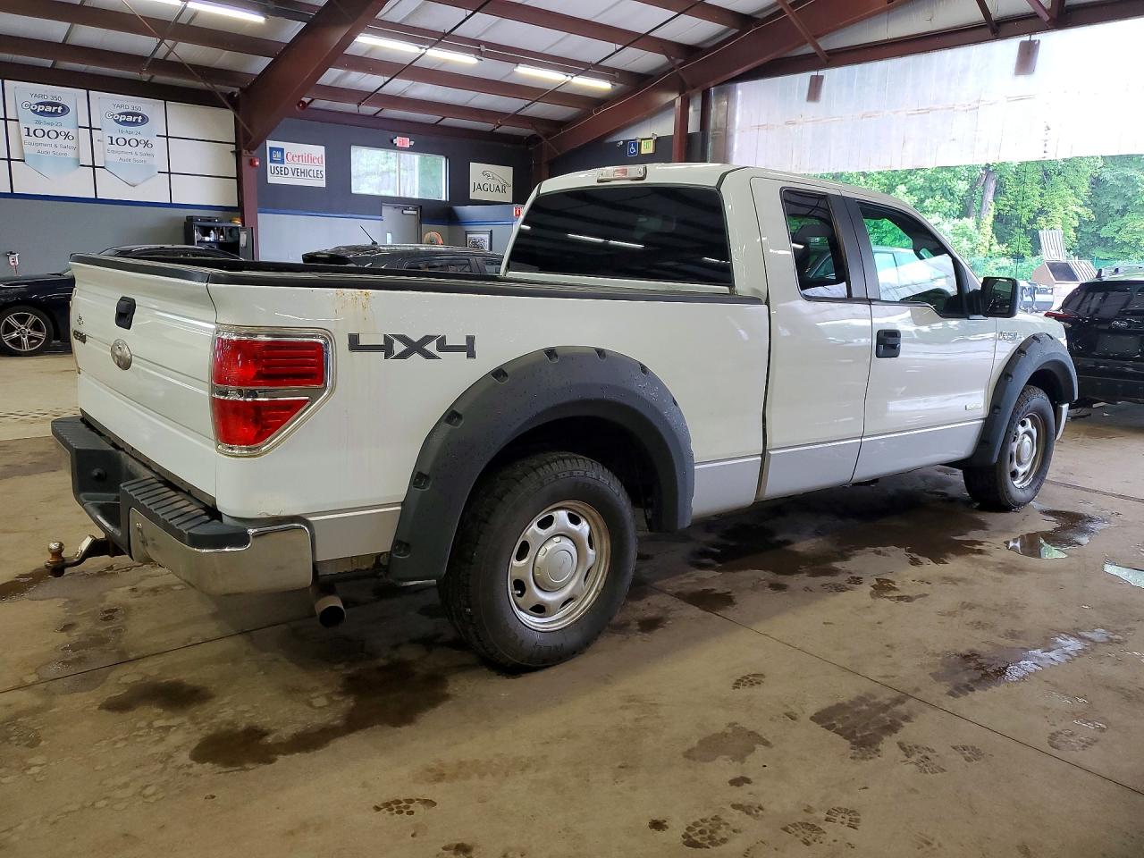 2011 Ford F150 Super Cab Белый vin: 1FTFX1ET5BFC98916