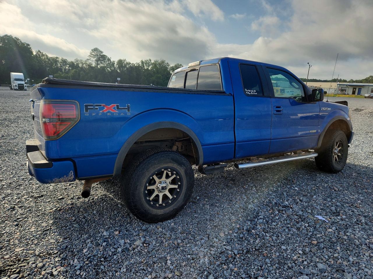 2011 Ford F150 Super Cab Blue vin: 1FTFX1ET5BKD88932
