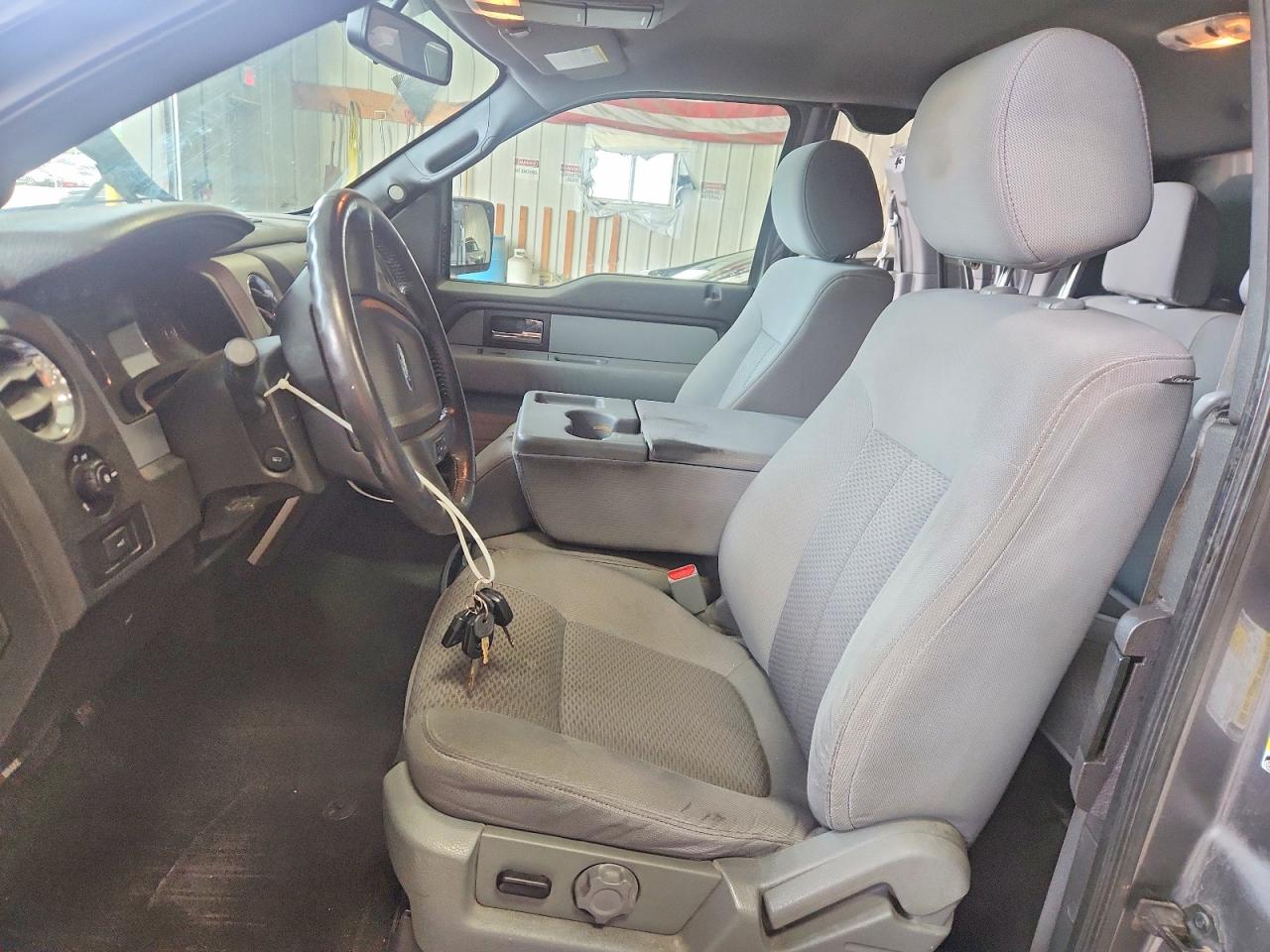 2013 Ford F150 Super Cab Silver vin: 1FTFX1ET5DFD53822