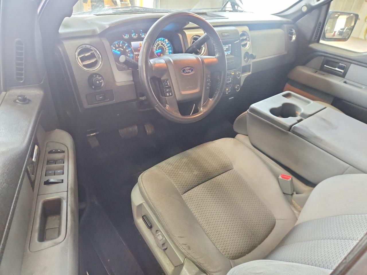 2013 Ford F150 Super Cab Silver vin: 1FTFX1ET5DFD53822