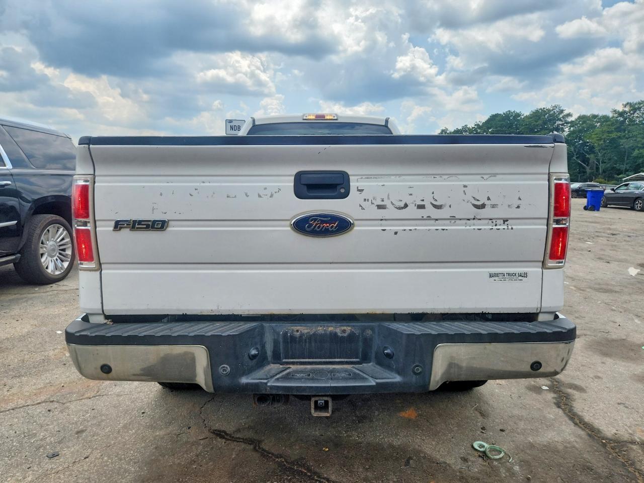 2013 Ford F150 Super Cab White vin: 1FTFX1ET5DKD49325