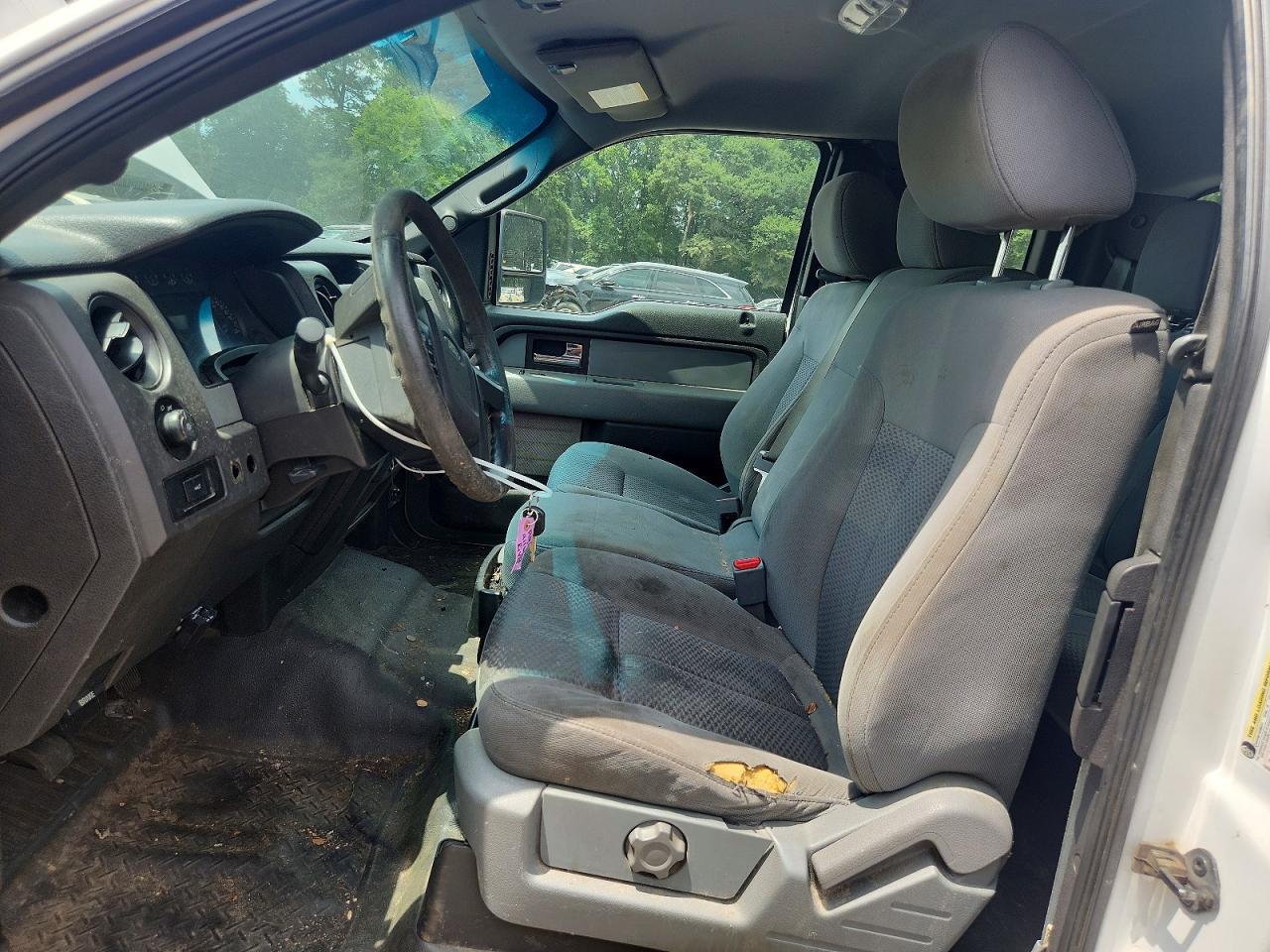 2013 Ford F150 Super Cab White vin: 1FTFX1ET5DKD49325