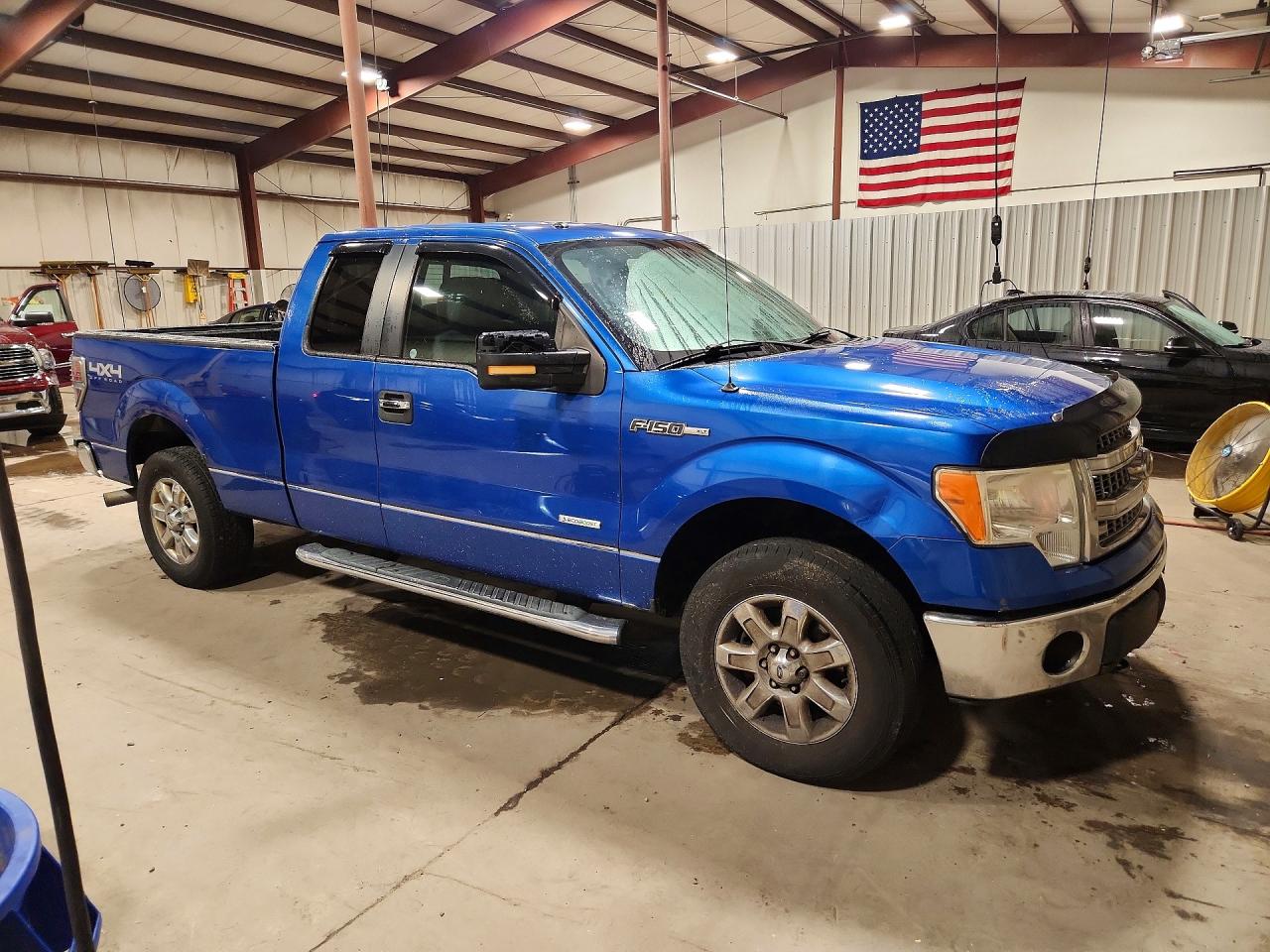 2013 Ford F150 Super Cab Blue vin: 1FTFX1ET5DKG16012