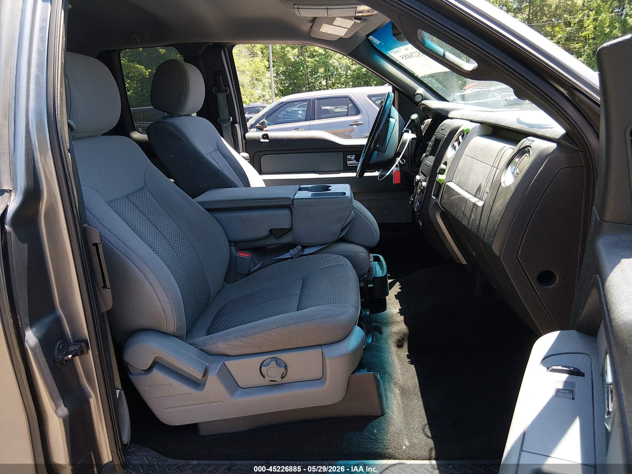 2014 Ford F-150 Xlt Серый vin: 1FTFX1ET5EFB49488