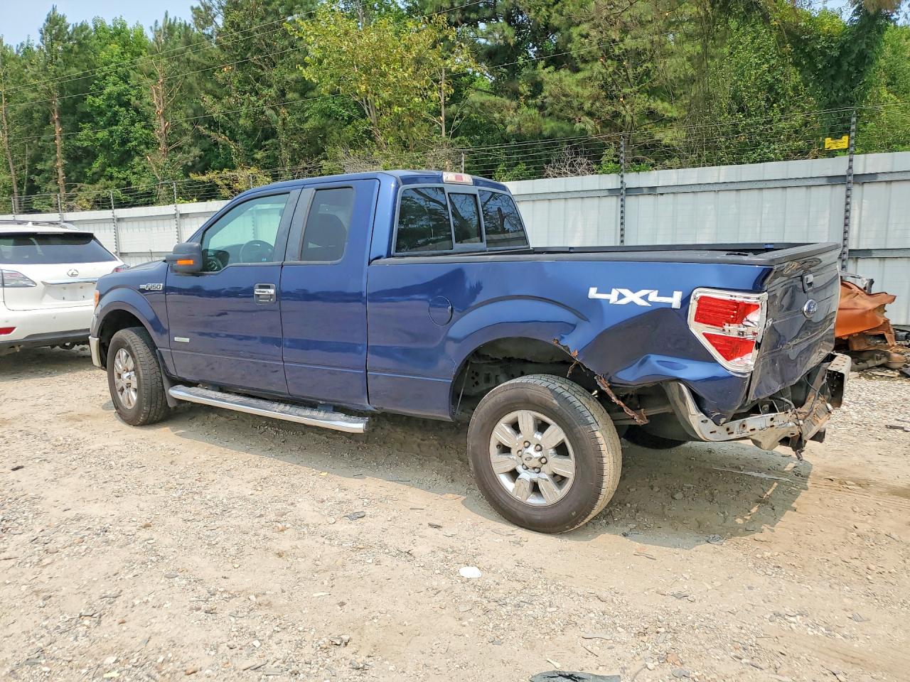 2011 Ford F150 Super Cab Blue vin: 1FTFX1ET6BFC24842