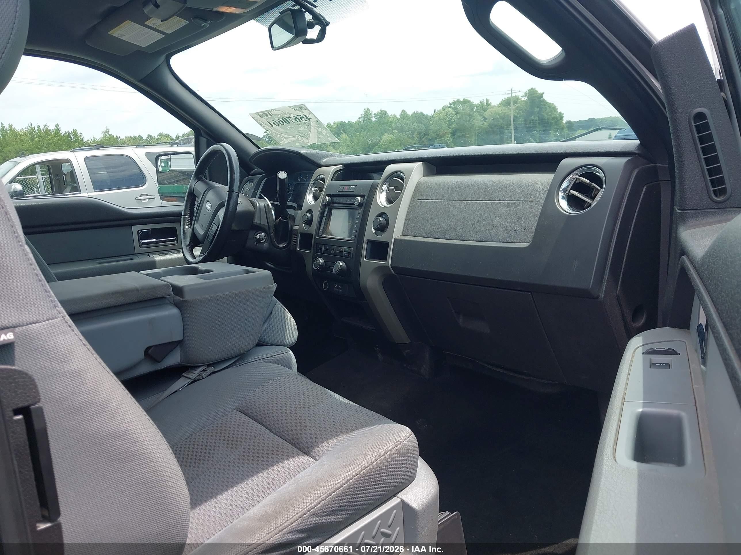 2011 Ford F-150 Xlt Серебряный vin: 1FTFX1ET6BFC26087