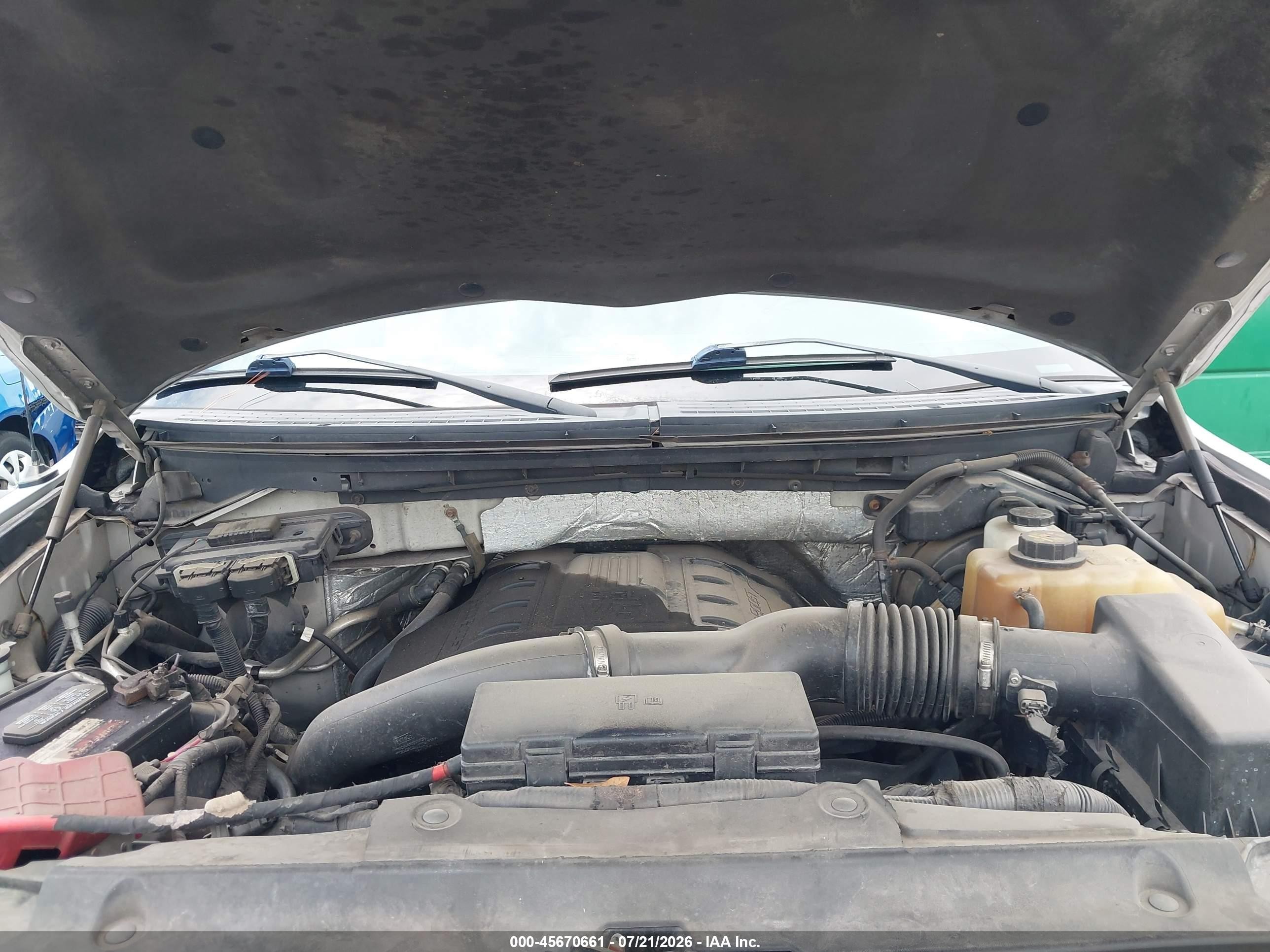 2011 Ford F-150 Xlt Серебряный vin: 1FTFX1ET6BFC26087