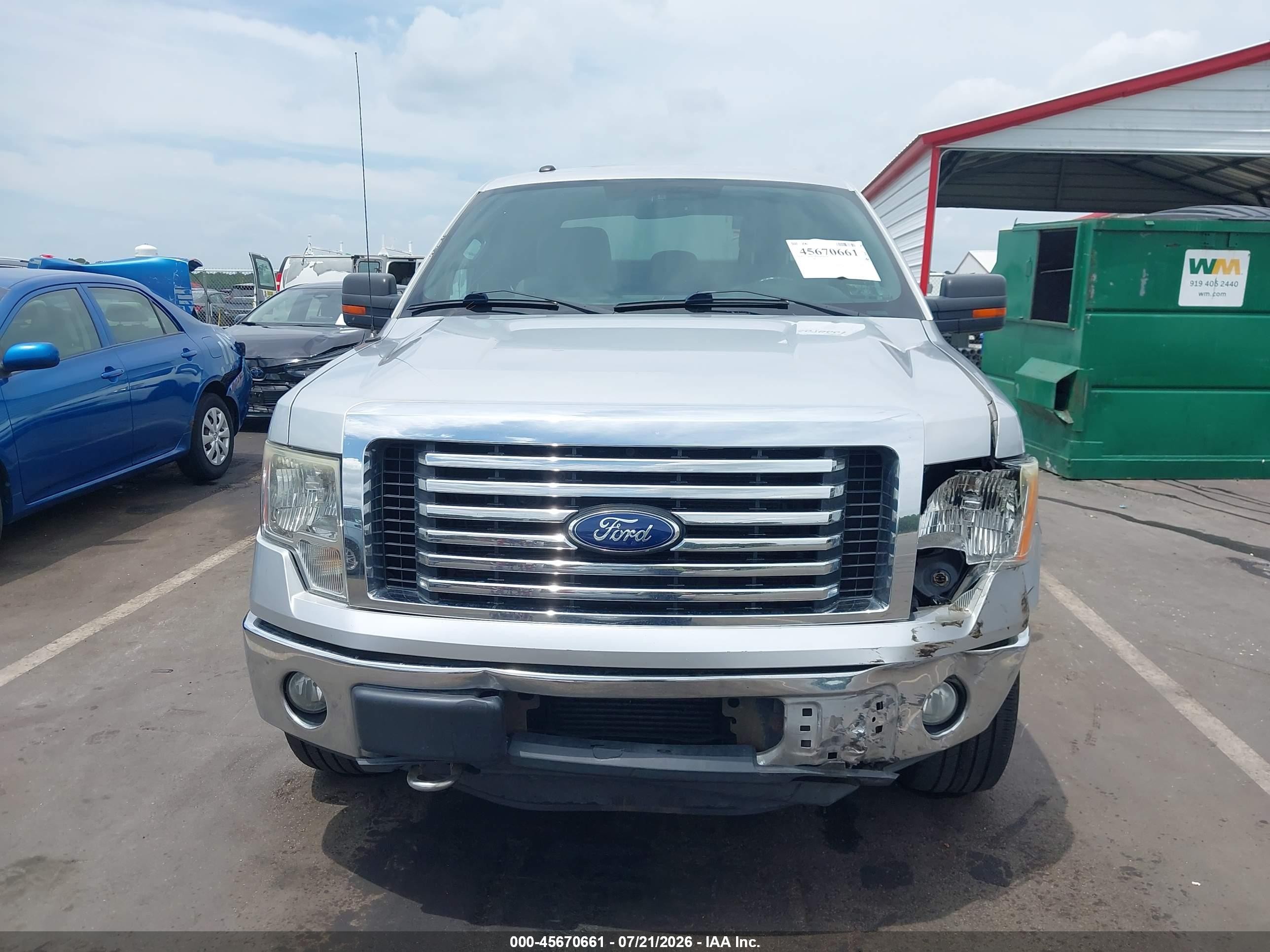 2011 Ford F-150 Xlt Серебряный vin: 1FTFX1ET6BFC26087