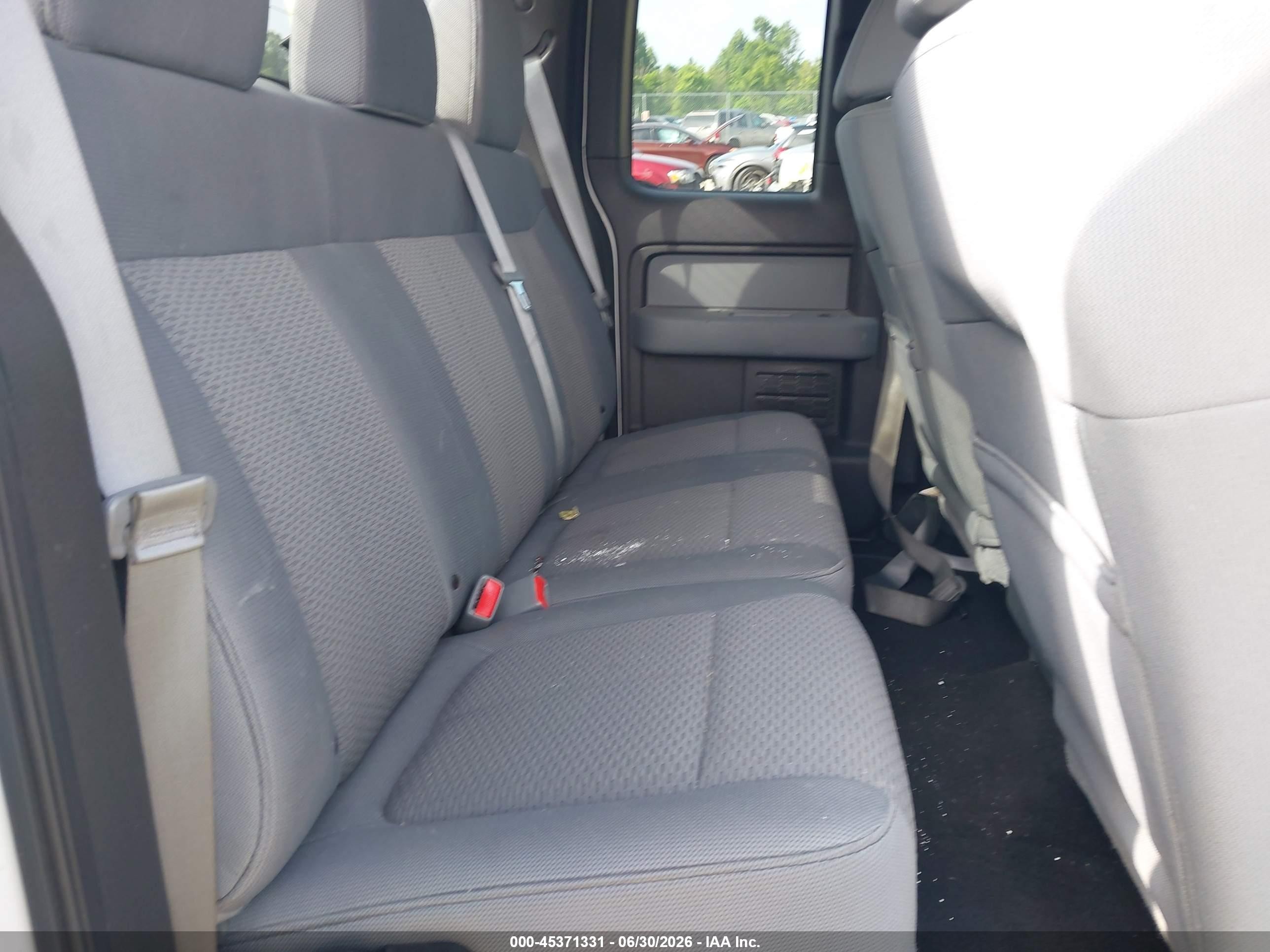 2011 Ford F-150 Xlt White vin: 1FTFX1ET6BFC26414