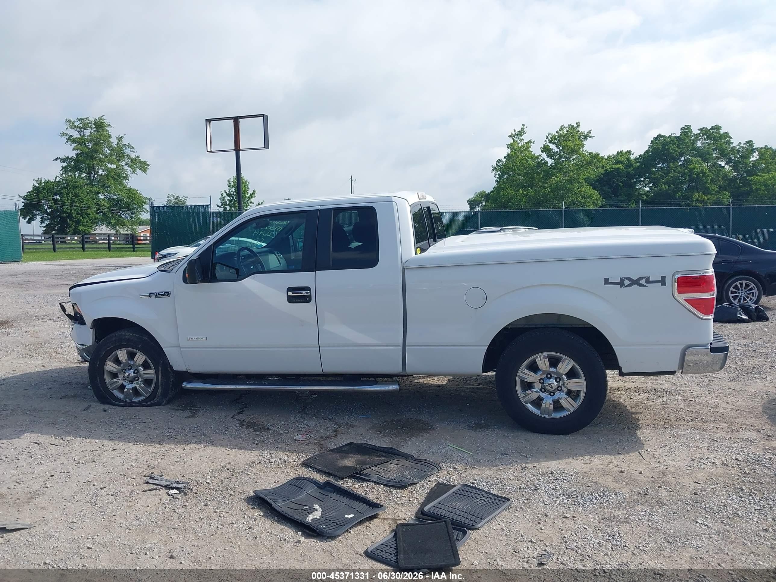 2011 Ford F-150 Xlt White vin: 1FTFX1ET6BFC26414