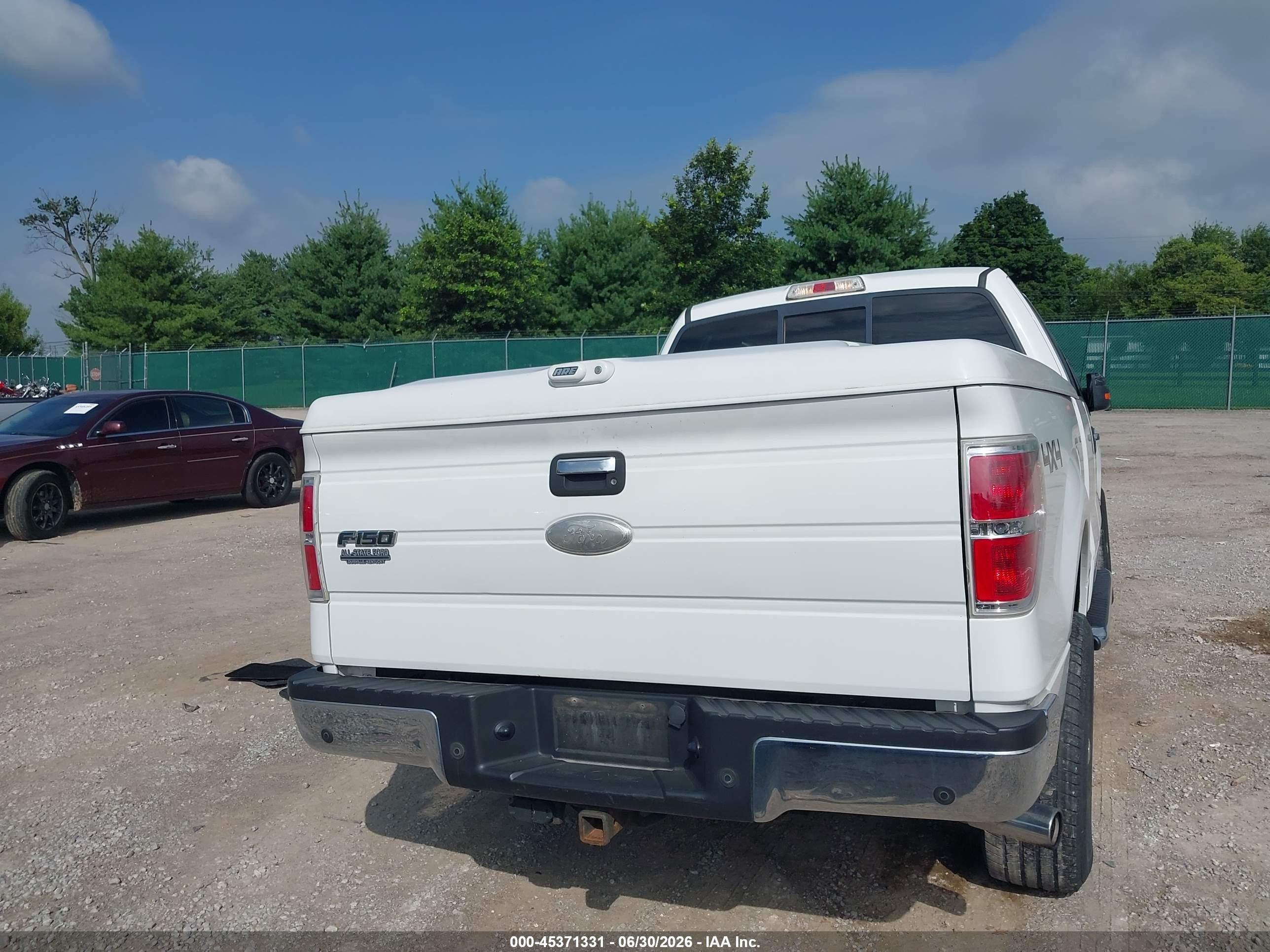 2011 Ford F-150 Xlt White vin: 1FTFX1ET6BFC26414
