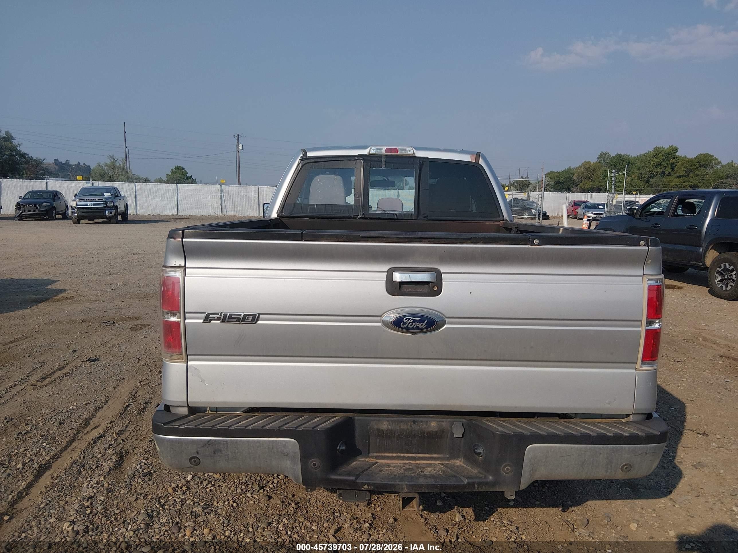 2013 Ford F-150 Xlt Silver vin: 1FTFX1ET6DKG19694