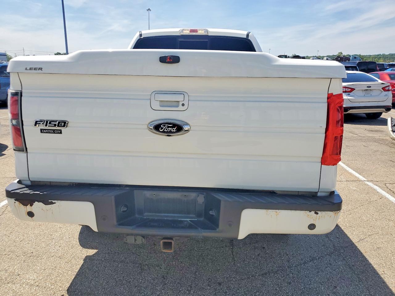 2014 Ford F150 Super Cab White vin: 1FTFX1ET6EFA46838