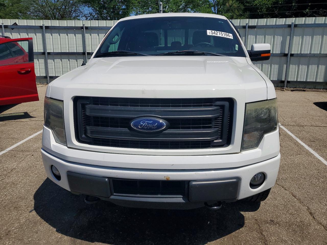 2014 Ford F150 Super Cab White vin: 1FTFX1ET6EFA46838