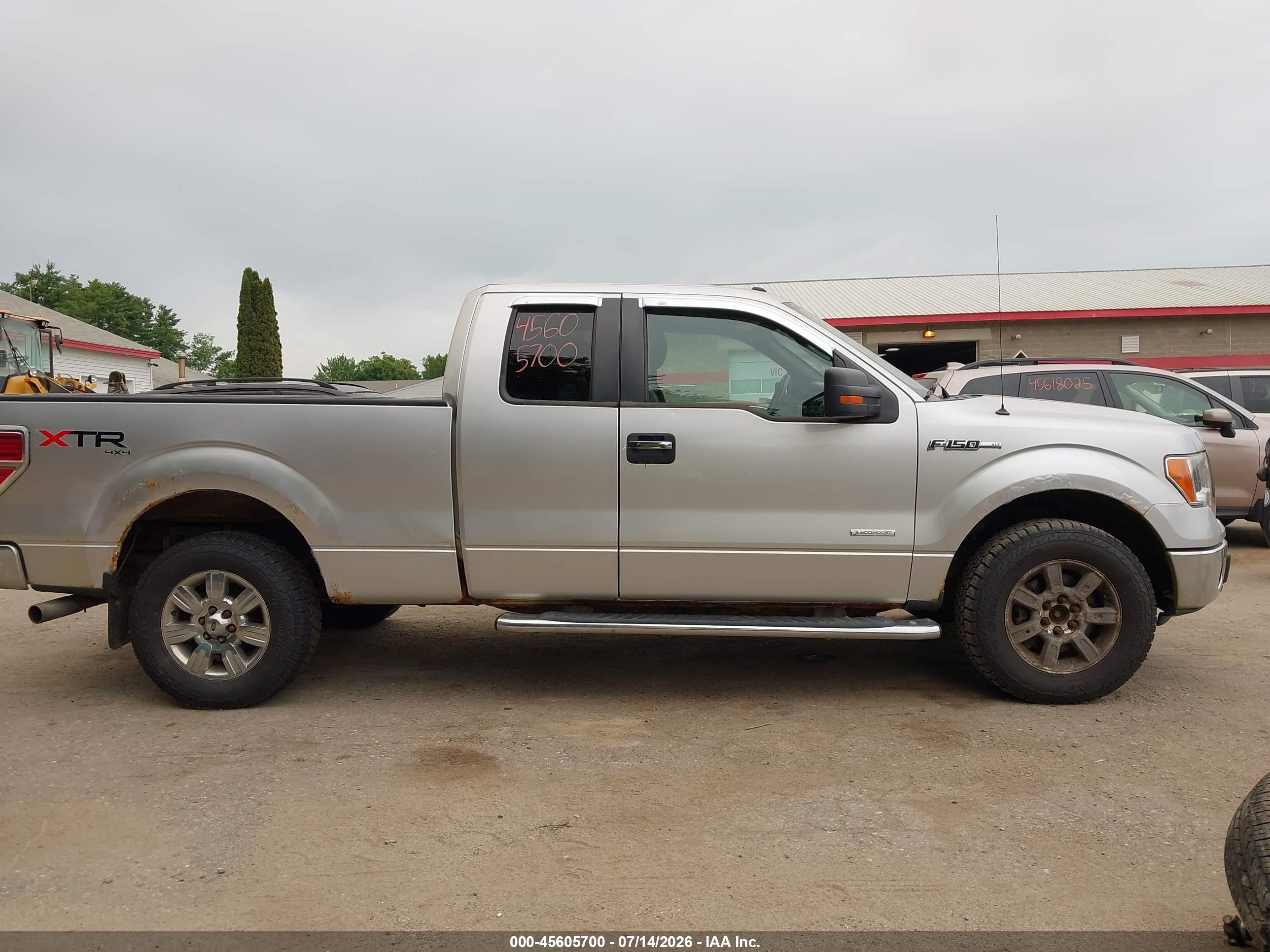 2011 Ford F-150 Xlt Silver vin: 1FTFX1ET7BFC41228