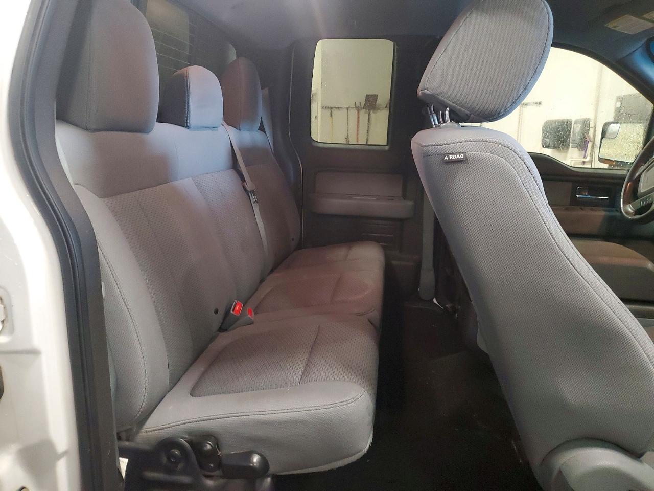 2012 Ford F150 Super Cab White vin: 1FTFX1ET7CFC32658