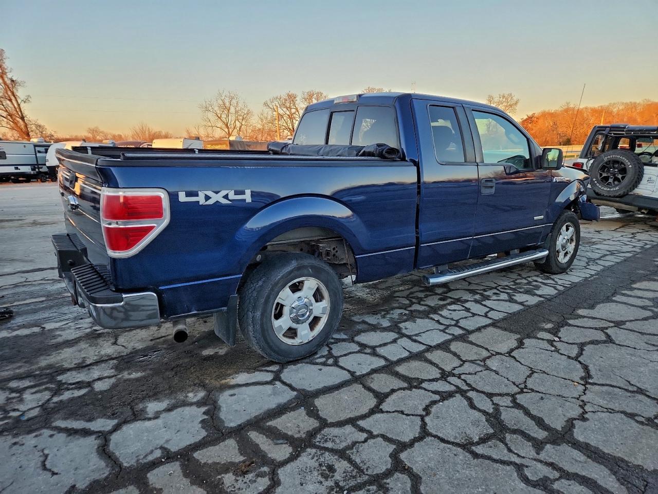 2012 Ford F150 Super Cab Blue vin: 1FTFX1ET7CFC41019