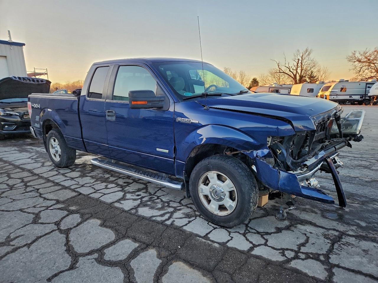 2012 Ford F150 Super Cab Blue vin: 1FTFX1ET7CFC41019