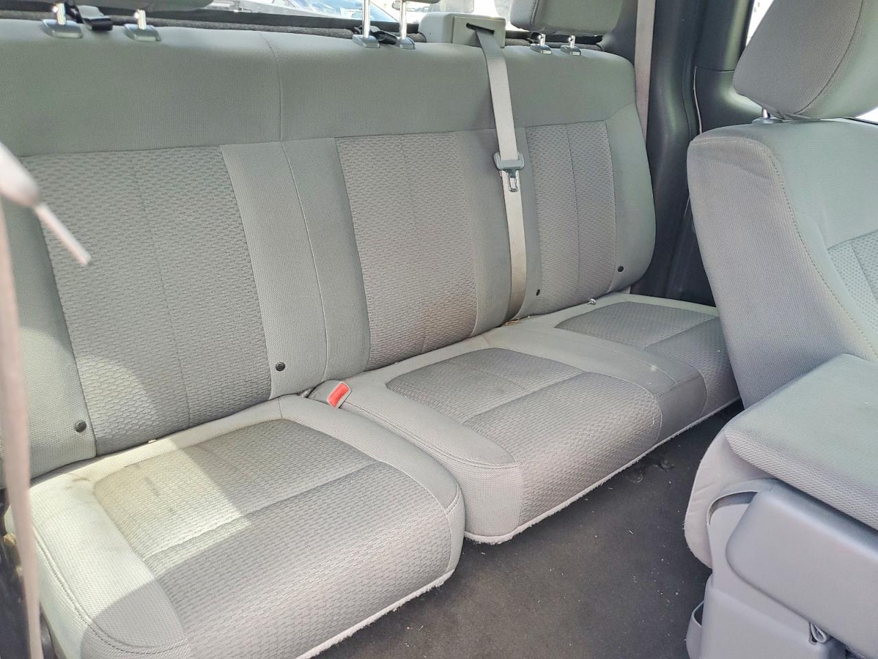 2013 Ford F150 Super Cab White vin: 1FTFX1ET7DFB31394