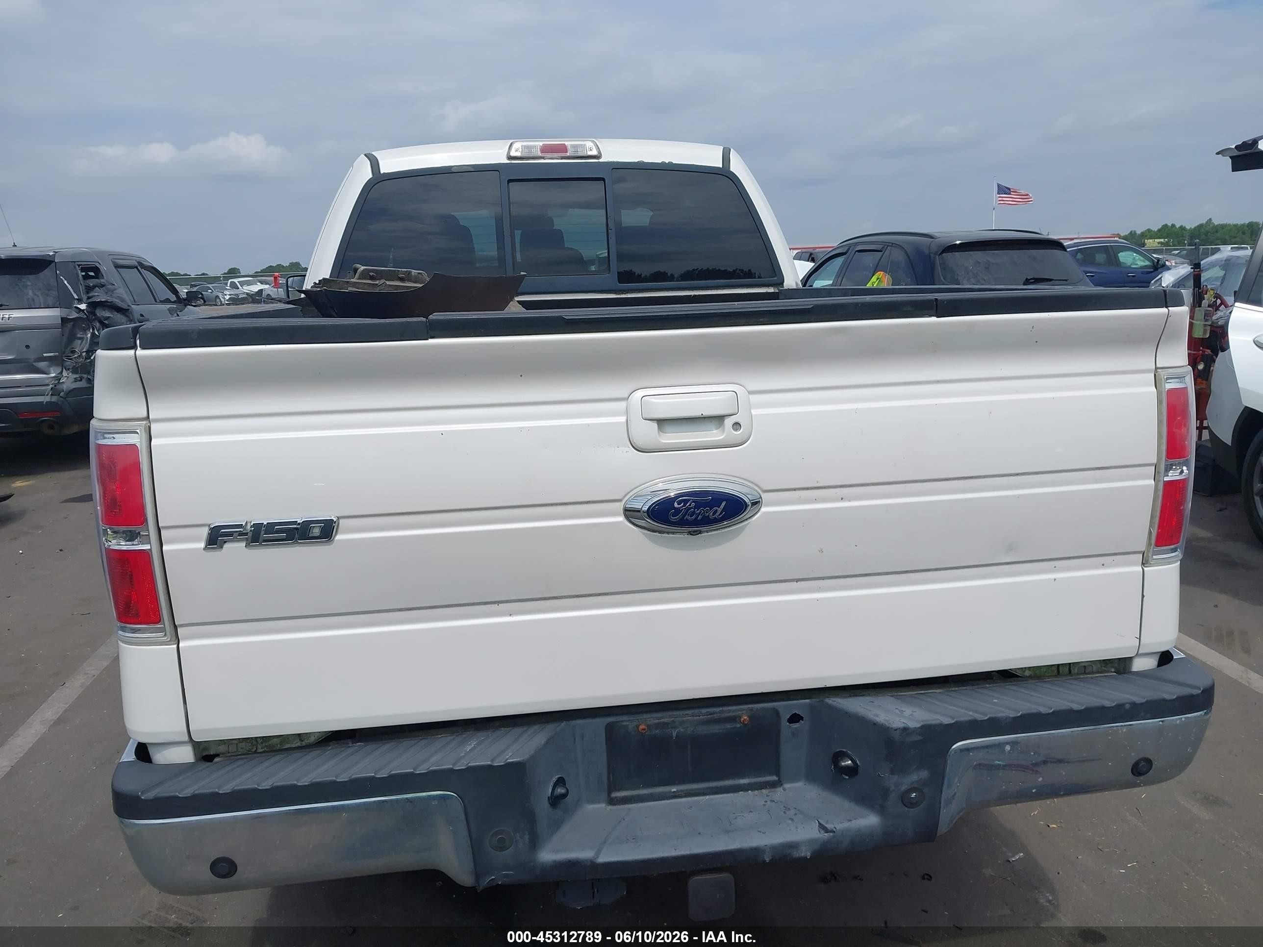 2013 Ford F-150 Lariat White vin: 1FTFX1ET7DFD15962