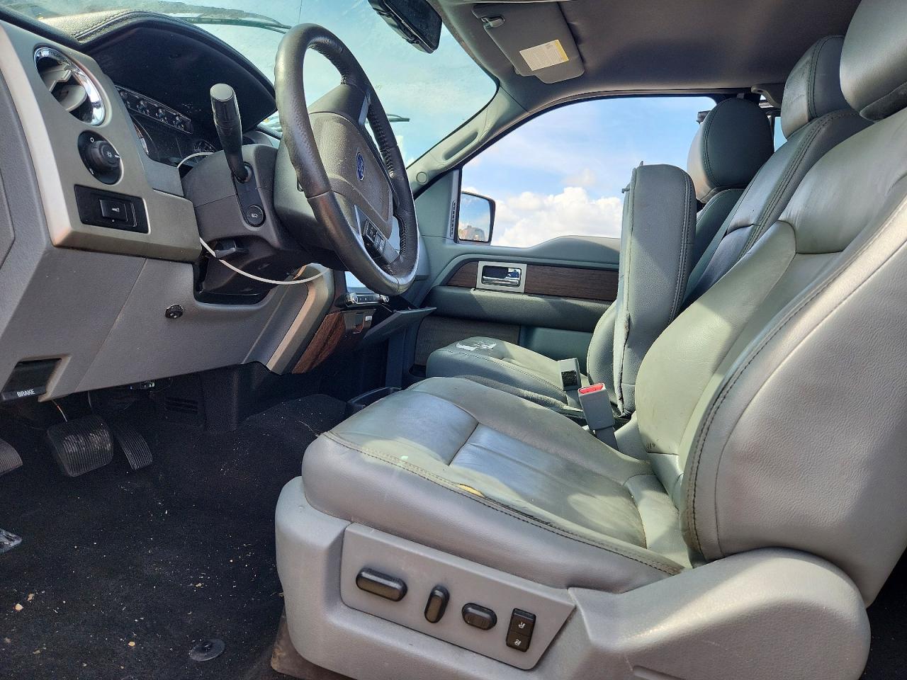 2013 Ford F150 Super Cab Black vin: 1FTFX1ET7DKF76502