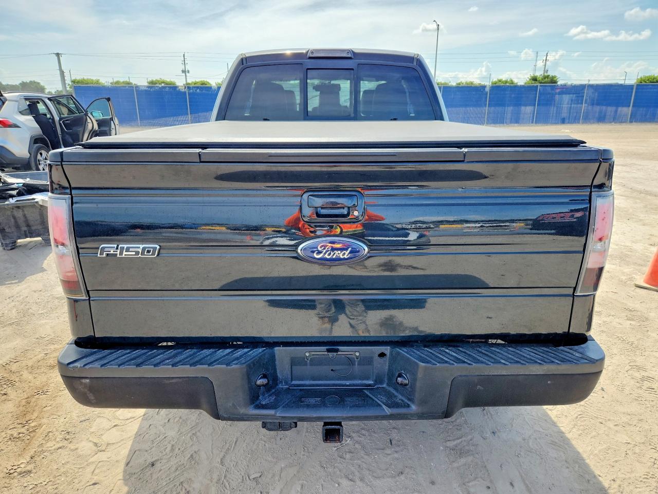 2013 Ford F150 Super Cab Black vin: 1FTFX1ET7DKF76502