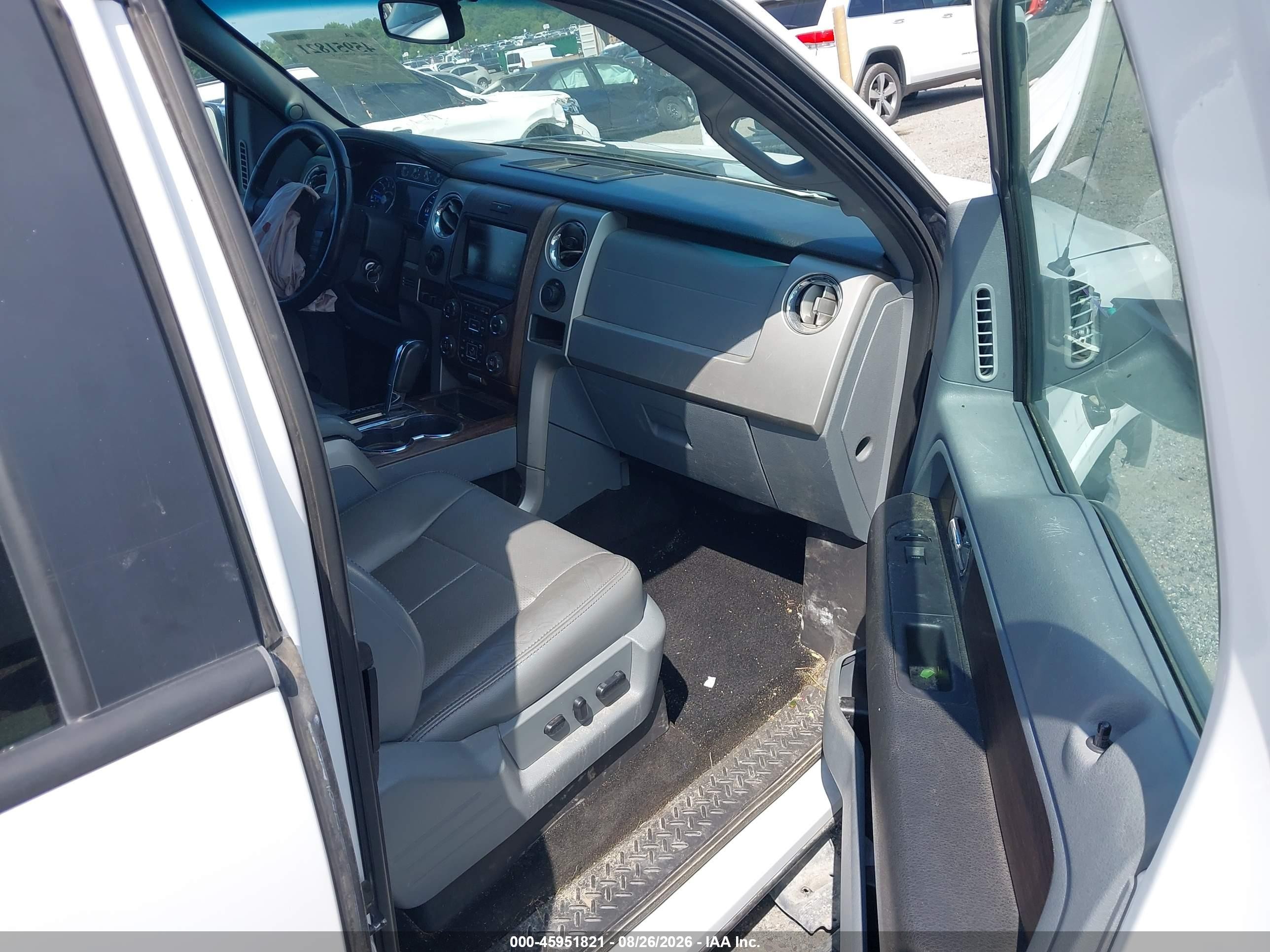2014 Ford F-150 Lariat White vin: 1FTFX1ET7EFB67619