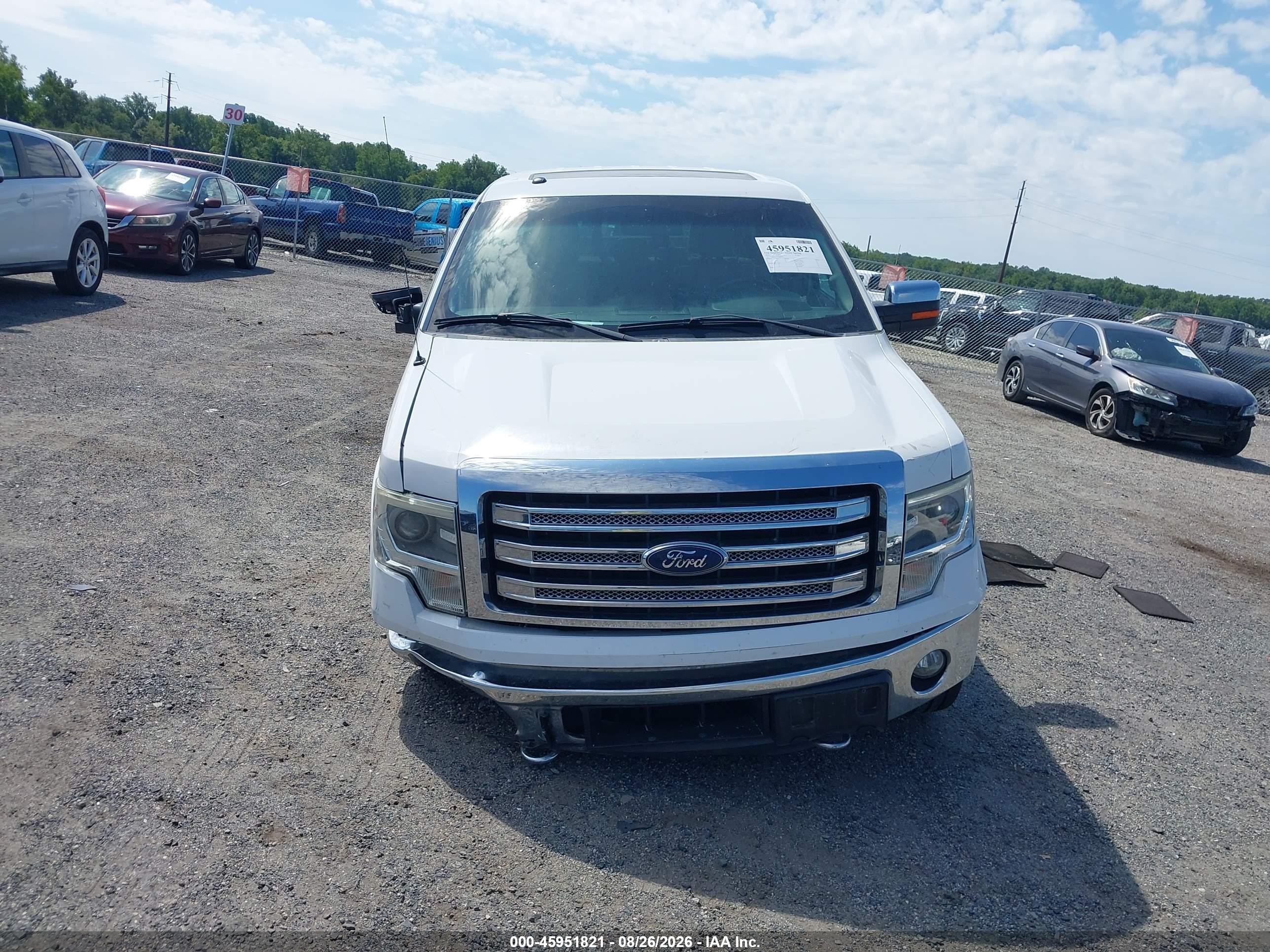 2014 Ford F-150 Lariat White vin: 1FTFX1ET7EFB67619