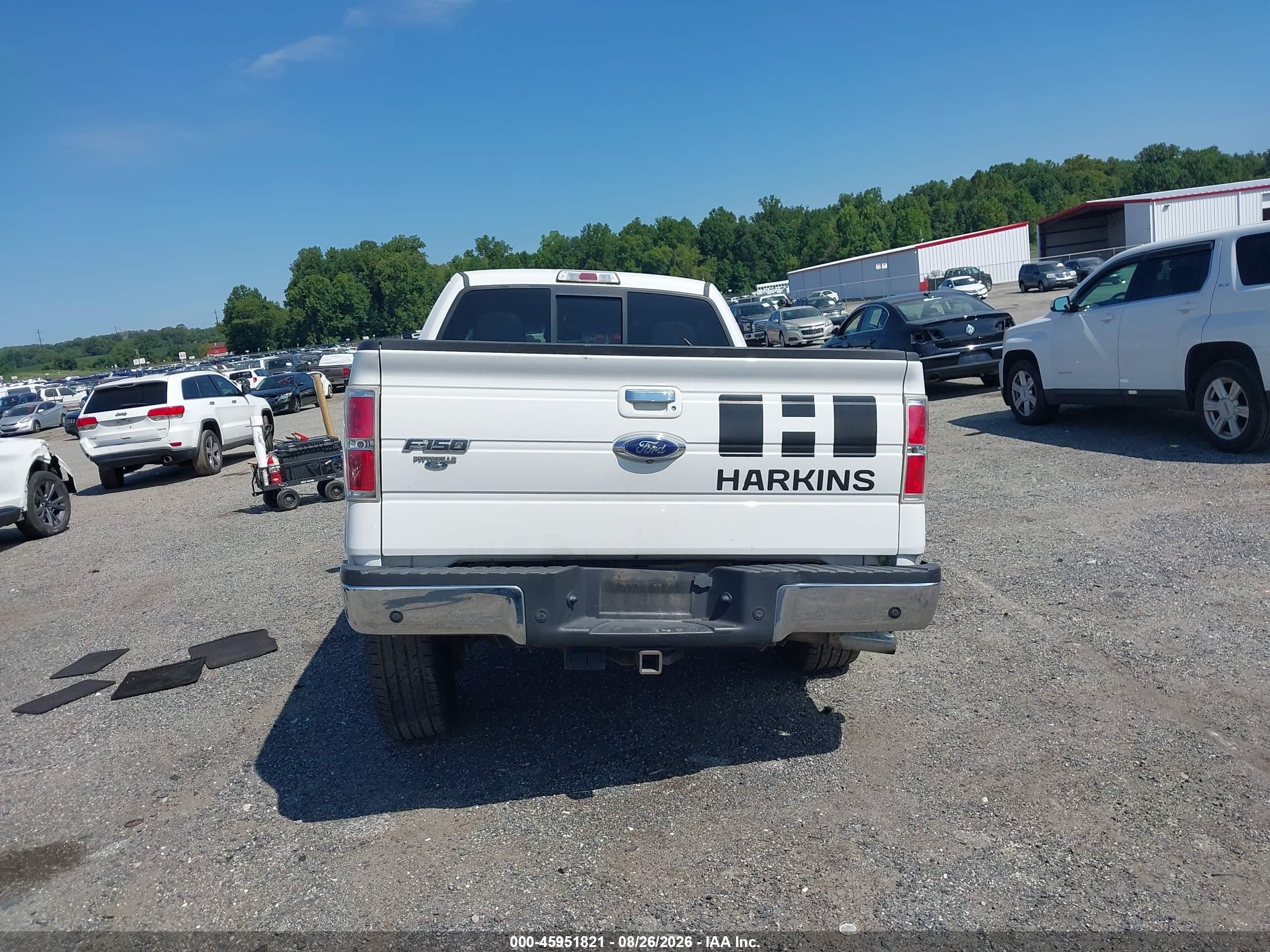 2014 Ford F-150 Lariat White vin: 1FTFX1ET7EFB67619