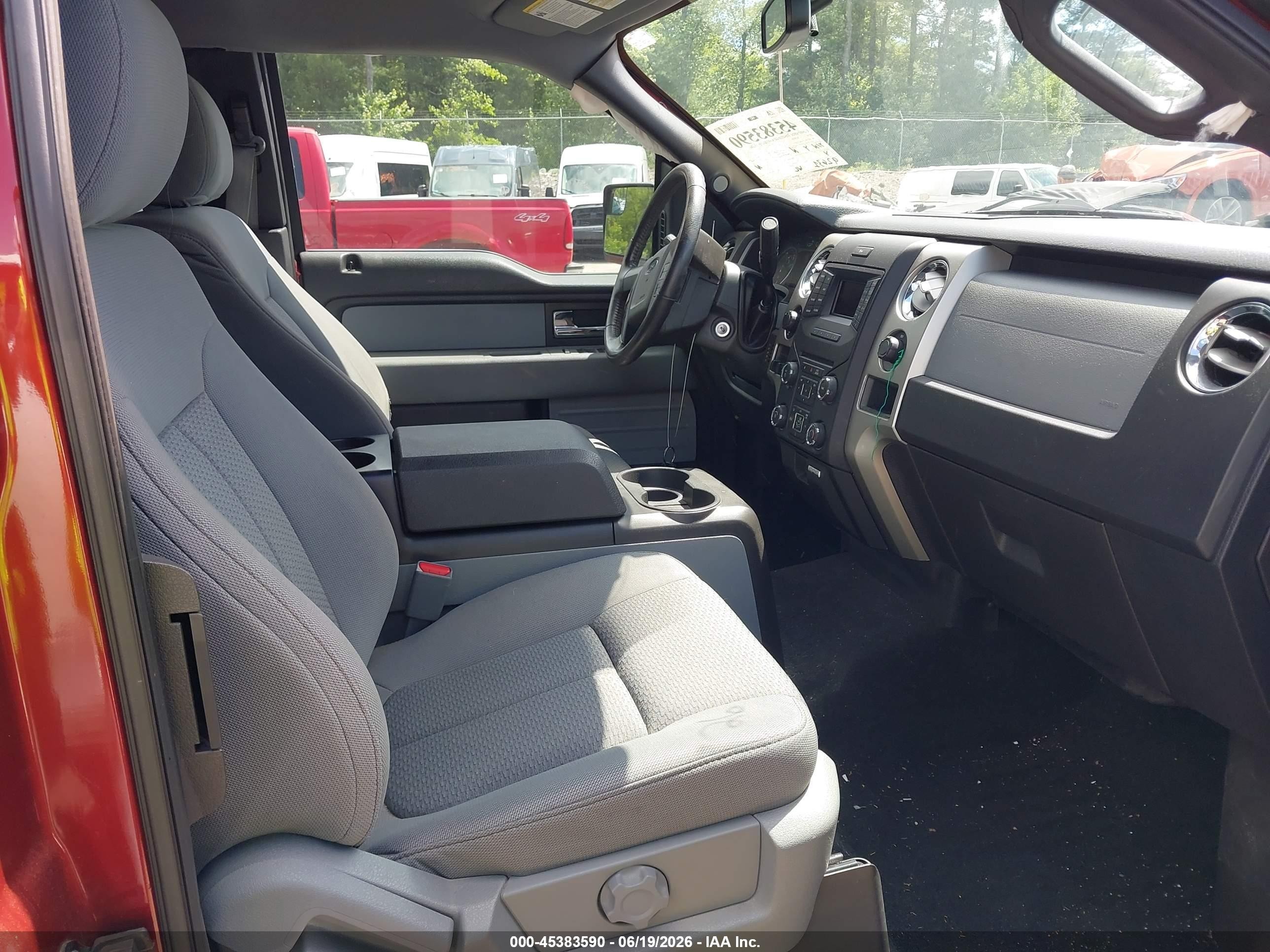 2014 Ford F-150 Xlt Red vin: 1FTFX1ET7EKF13675