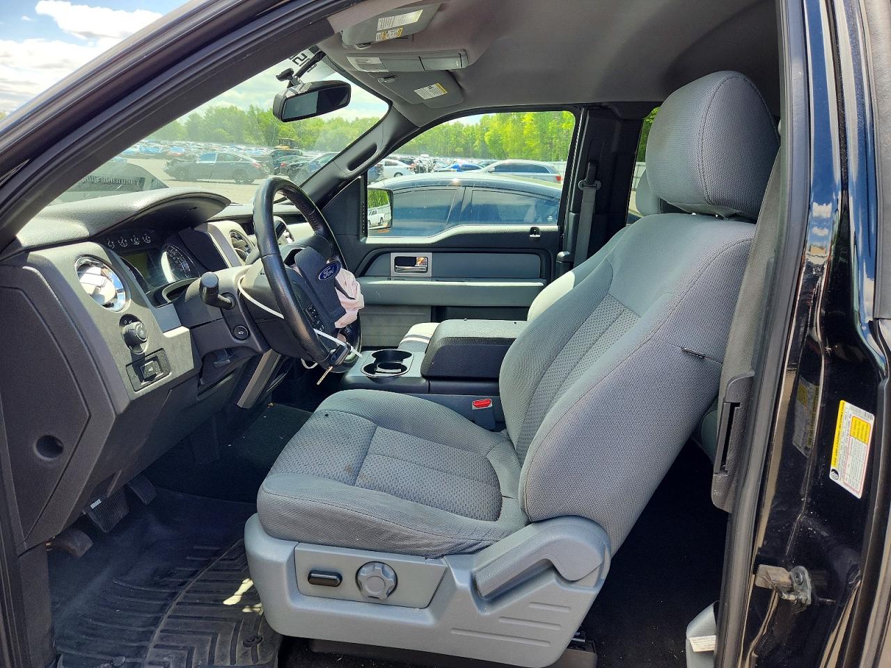 2011 Ford F150 Super Cab Black vin: 1FTFX1ET8BFB62621
