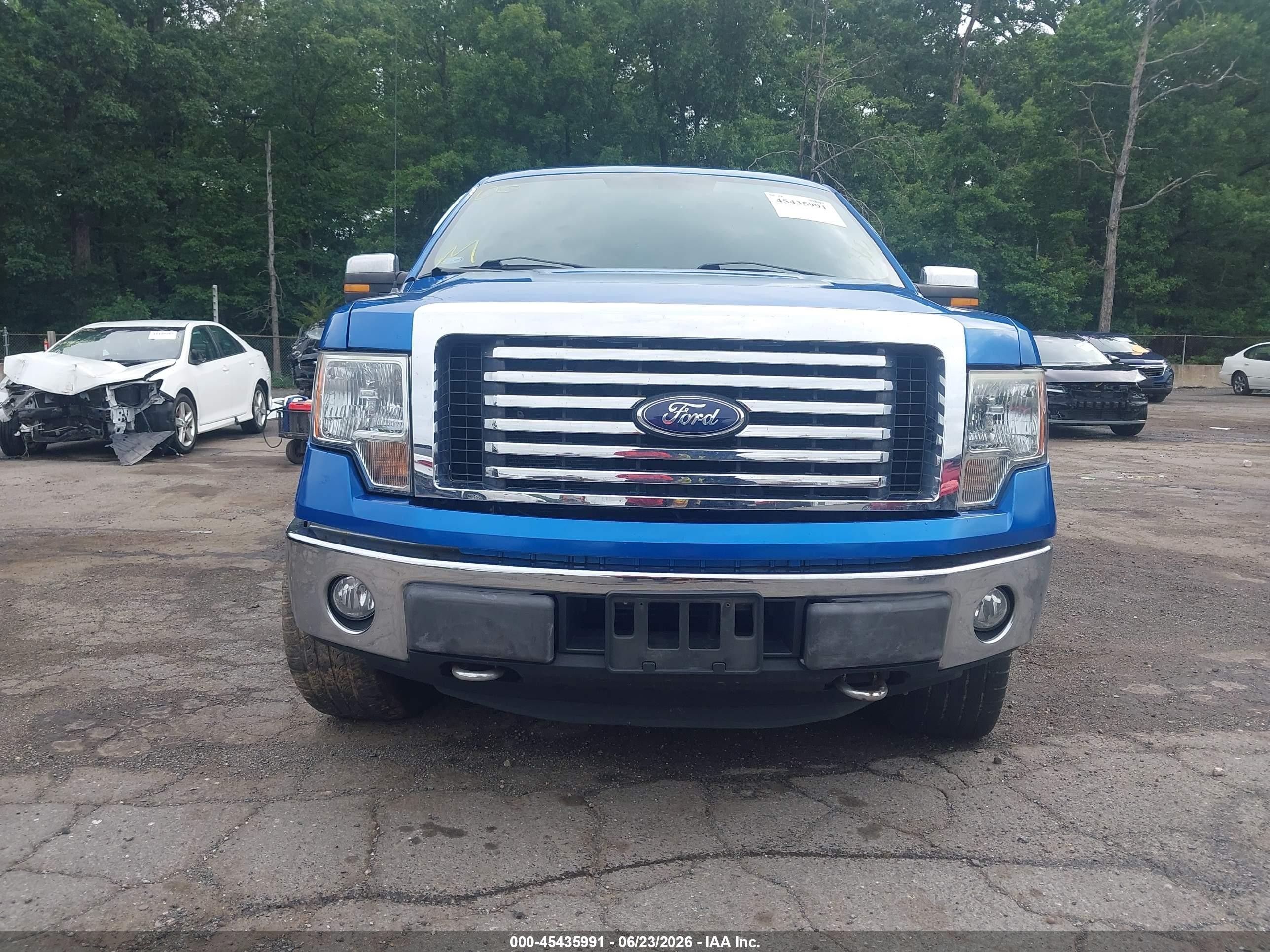 2011 Ford F-150   Blue vin: 1FTFX1ET8BKD62048