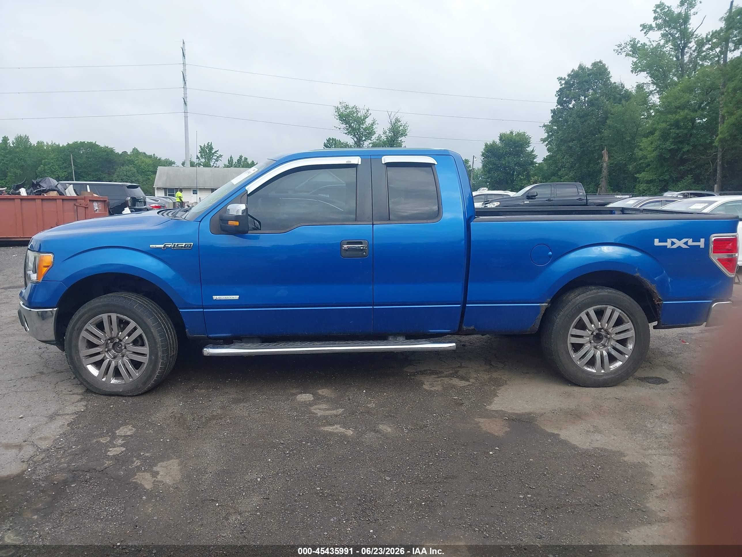 2011 Ford F-150   Blue vin: 1FTFX1ET8BKD62048