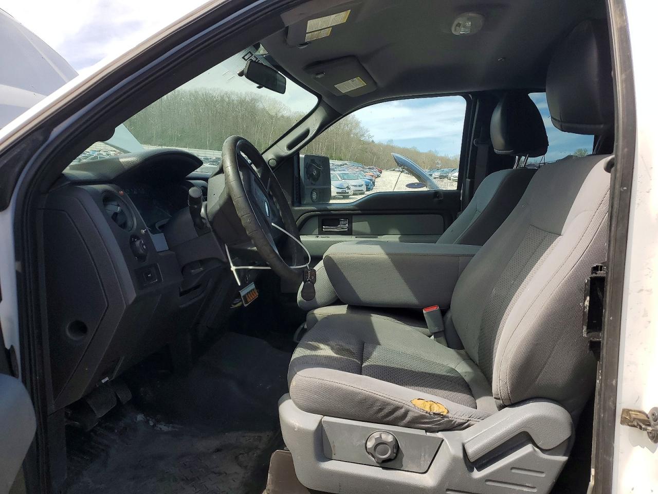2012 Ford F150 Super Cab White vin: 1FTFX1ET8CKD11618