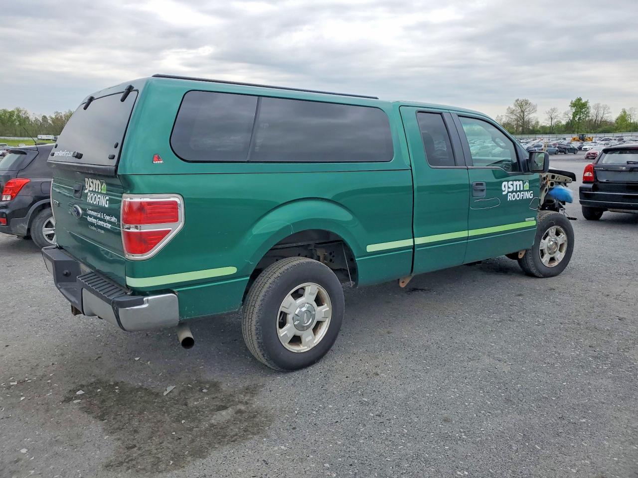 2013 Ford F150 Super Cab Green vin: 1FTFX1ET9DFB84727