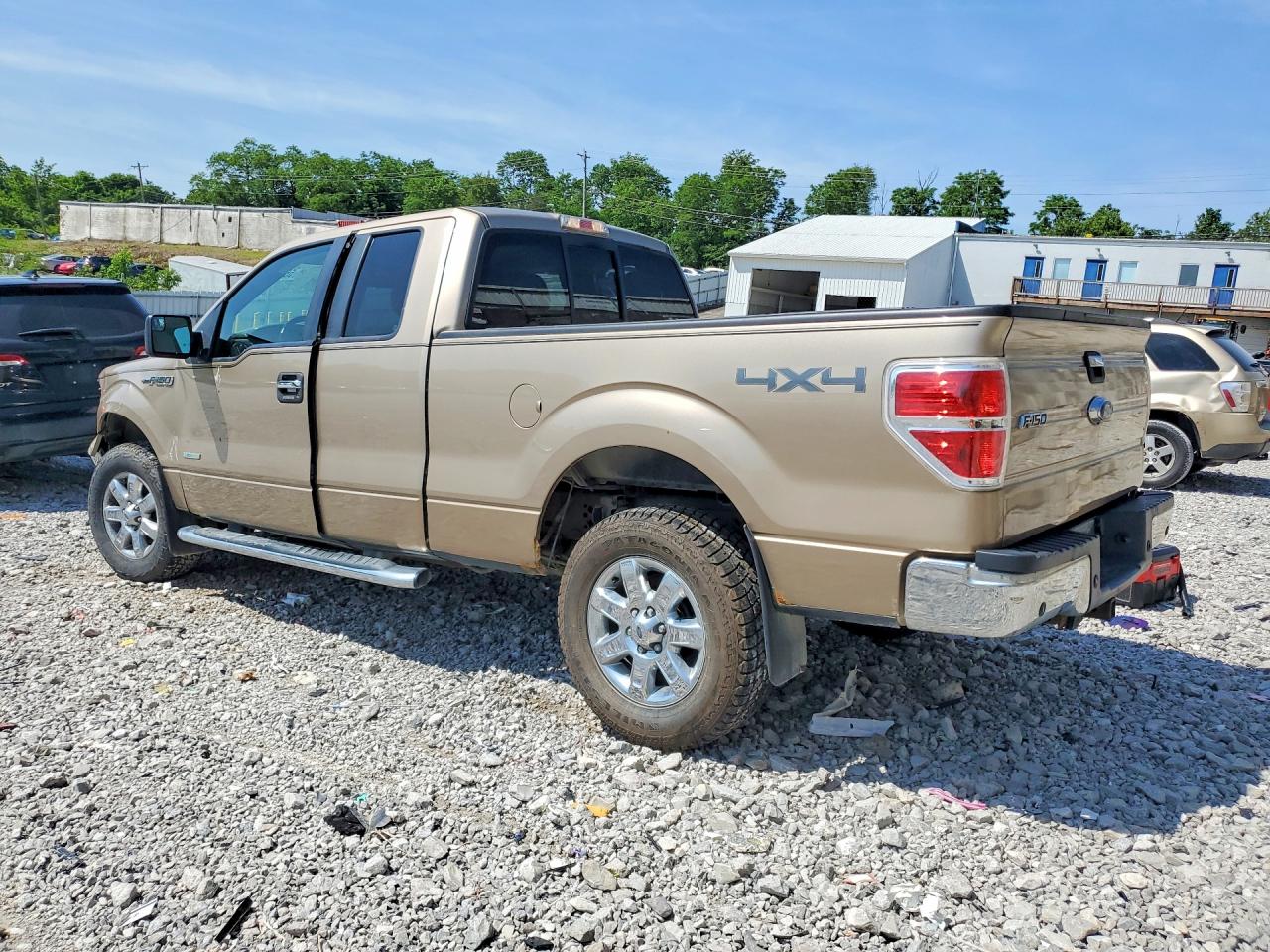 2013 Ford F150 Super Cab Tan vin: 1FTFX1ET9DFC70460