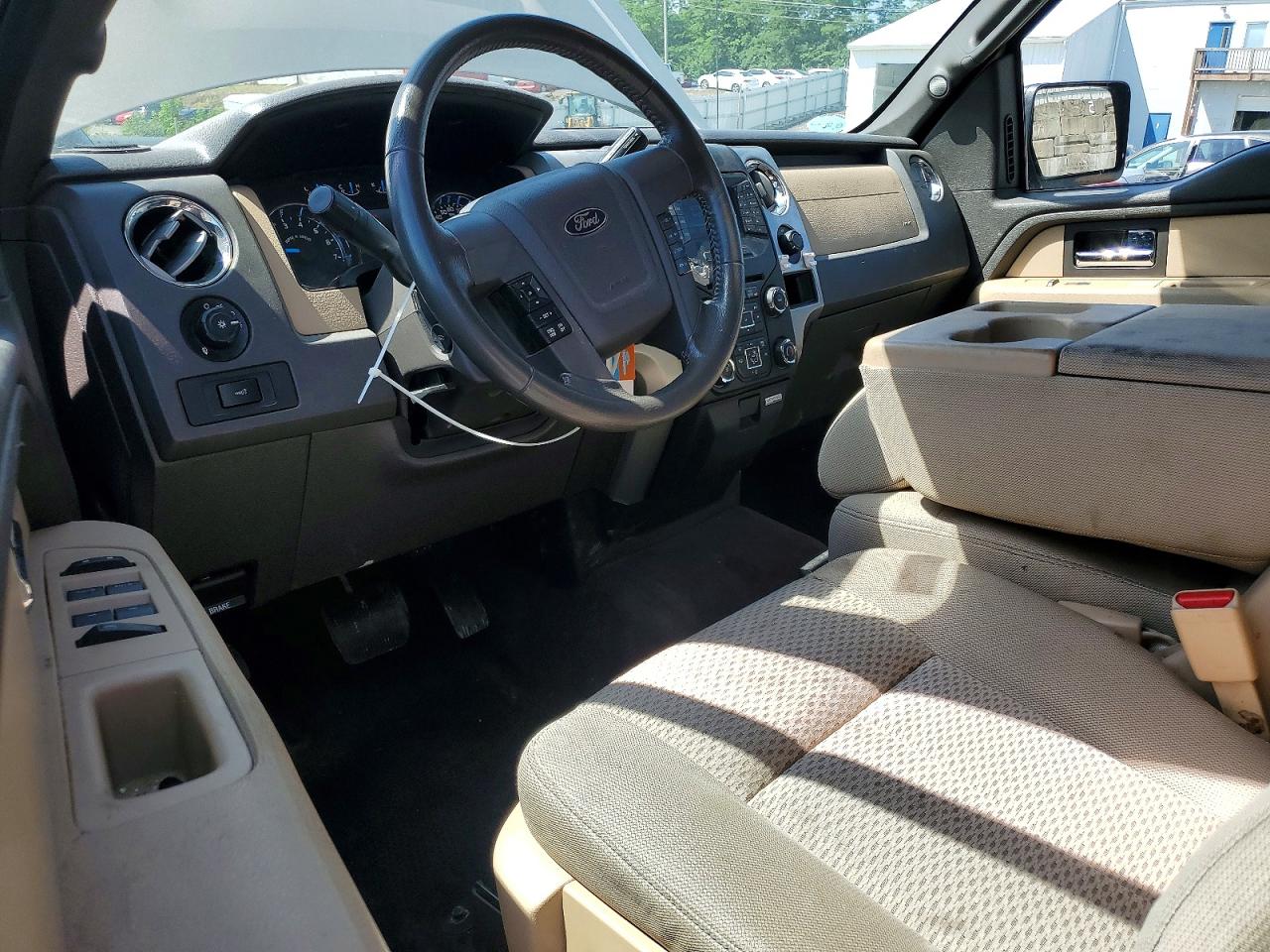 2013 Ford F150 Super Cab Tan vin: 1FTFX1ET9DFC70460