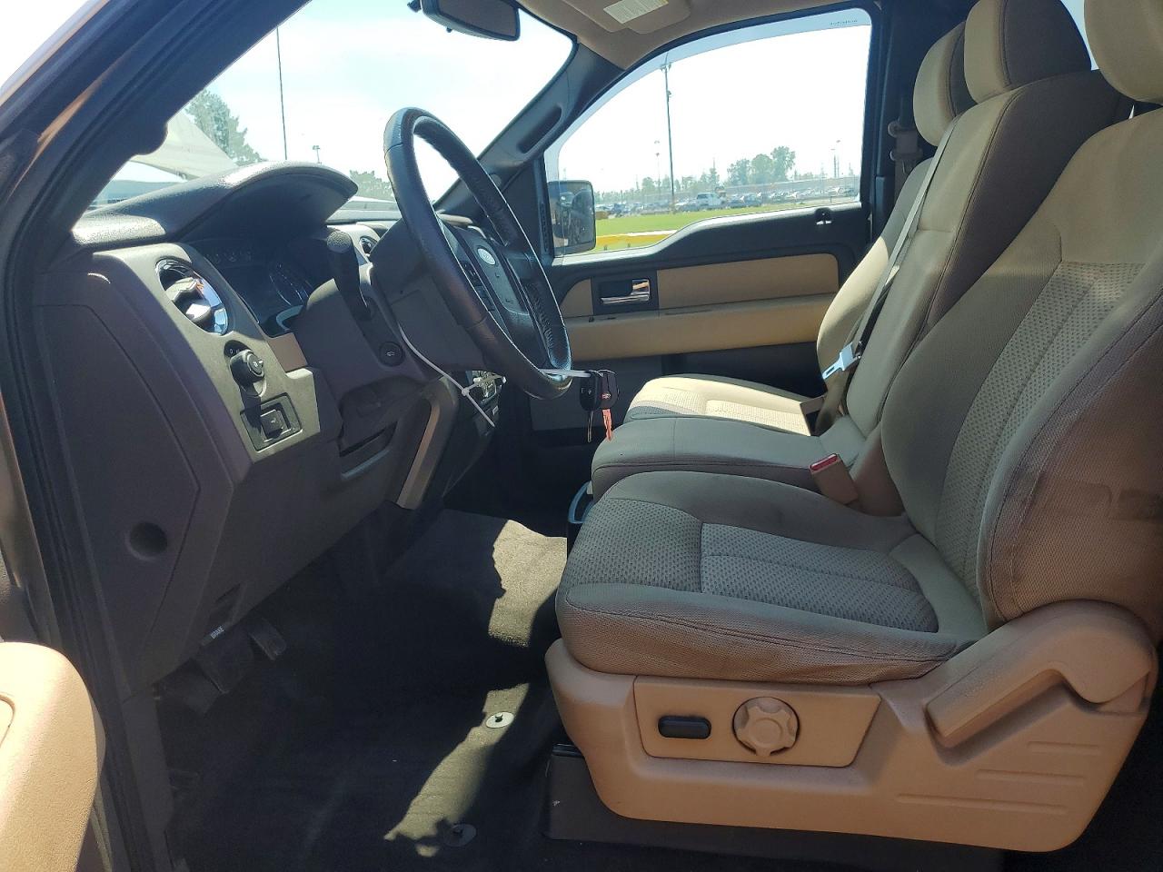 2013 Ford F150 Super Cab Gold vin: 1FTFX1ET9DFD39941