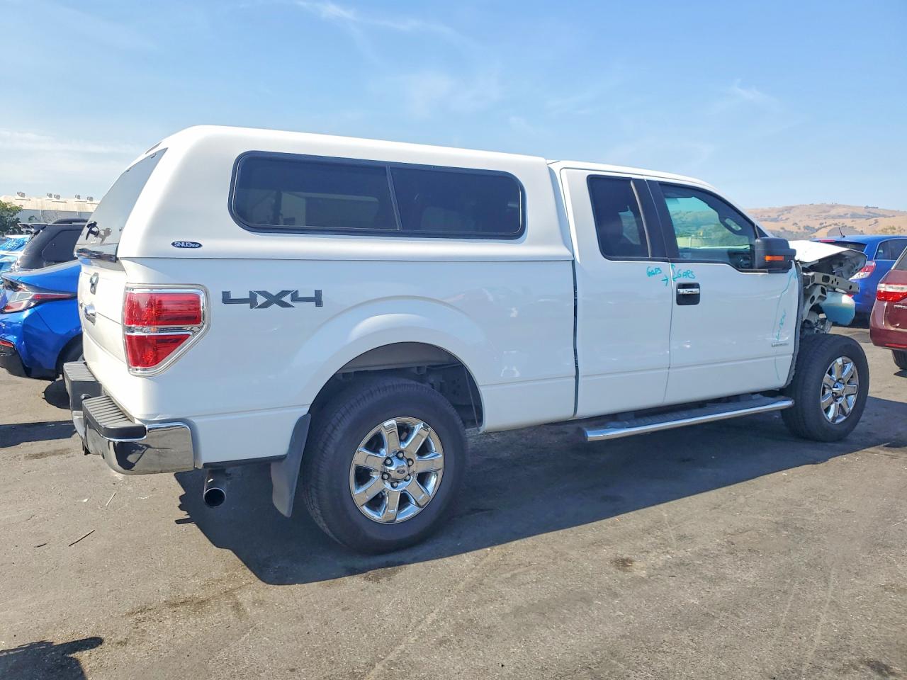 2013 Ford F150 Super Cab White vin: 1FTFX1ET9DKF97836