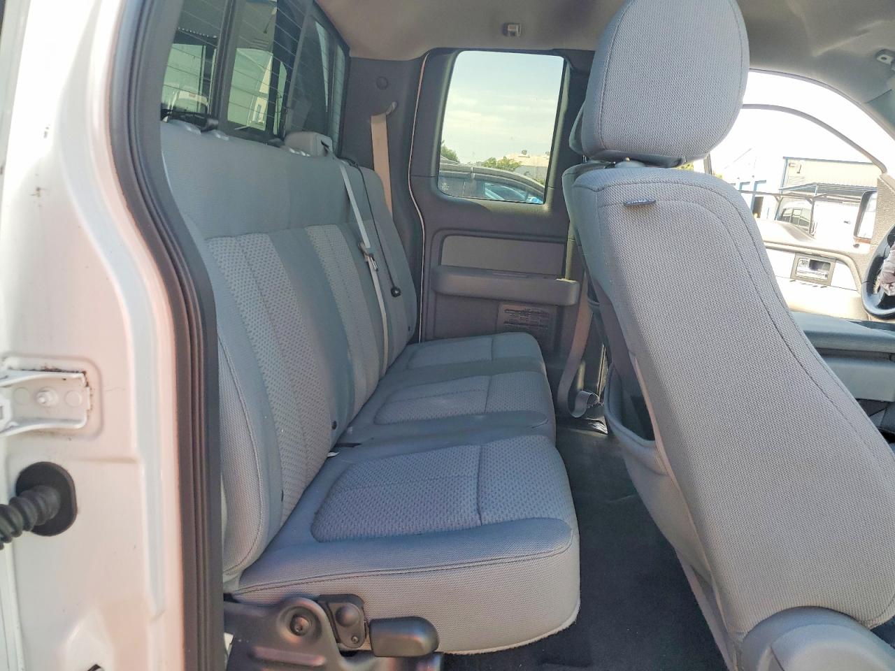 2013 Ford F150 Super Cab White vin: 1FTFX1ET9DKF97836